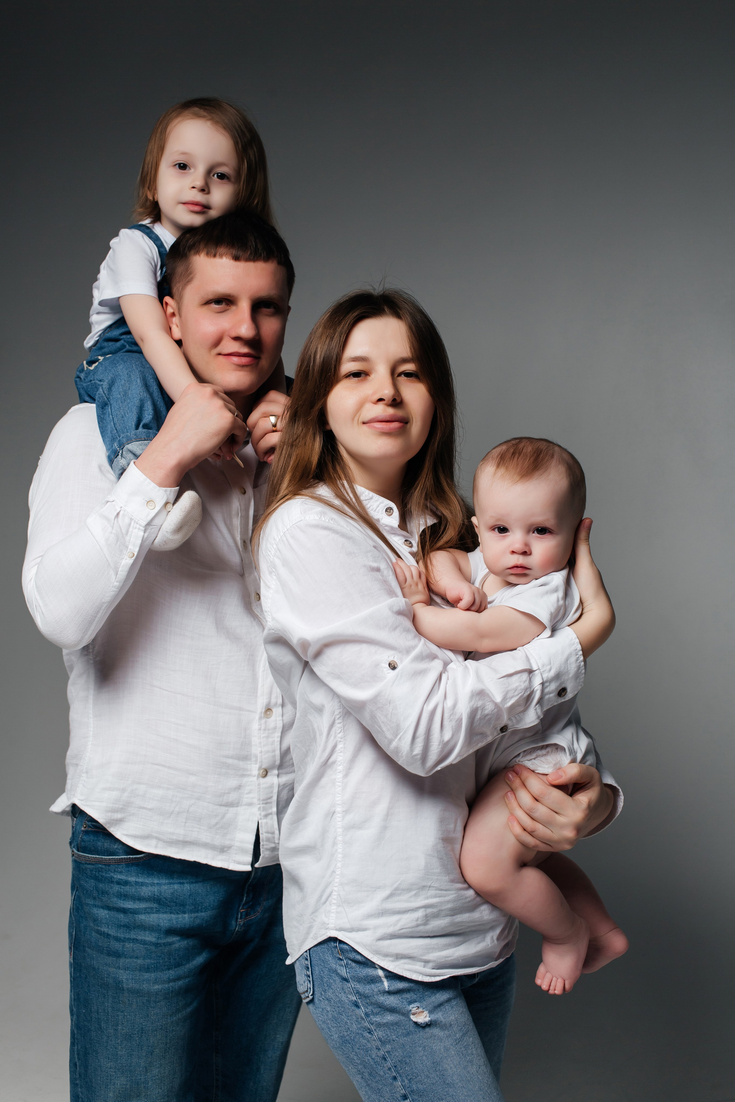 Семейная фотосессия Анастасии и Александра. Женский фотограф в Оренбурге Ирина Заводчикова