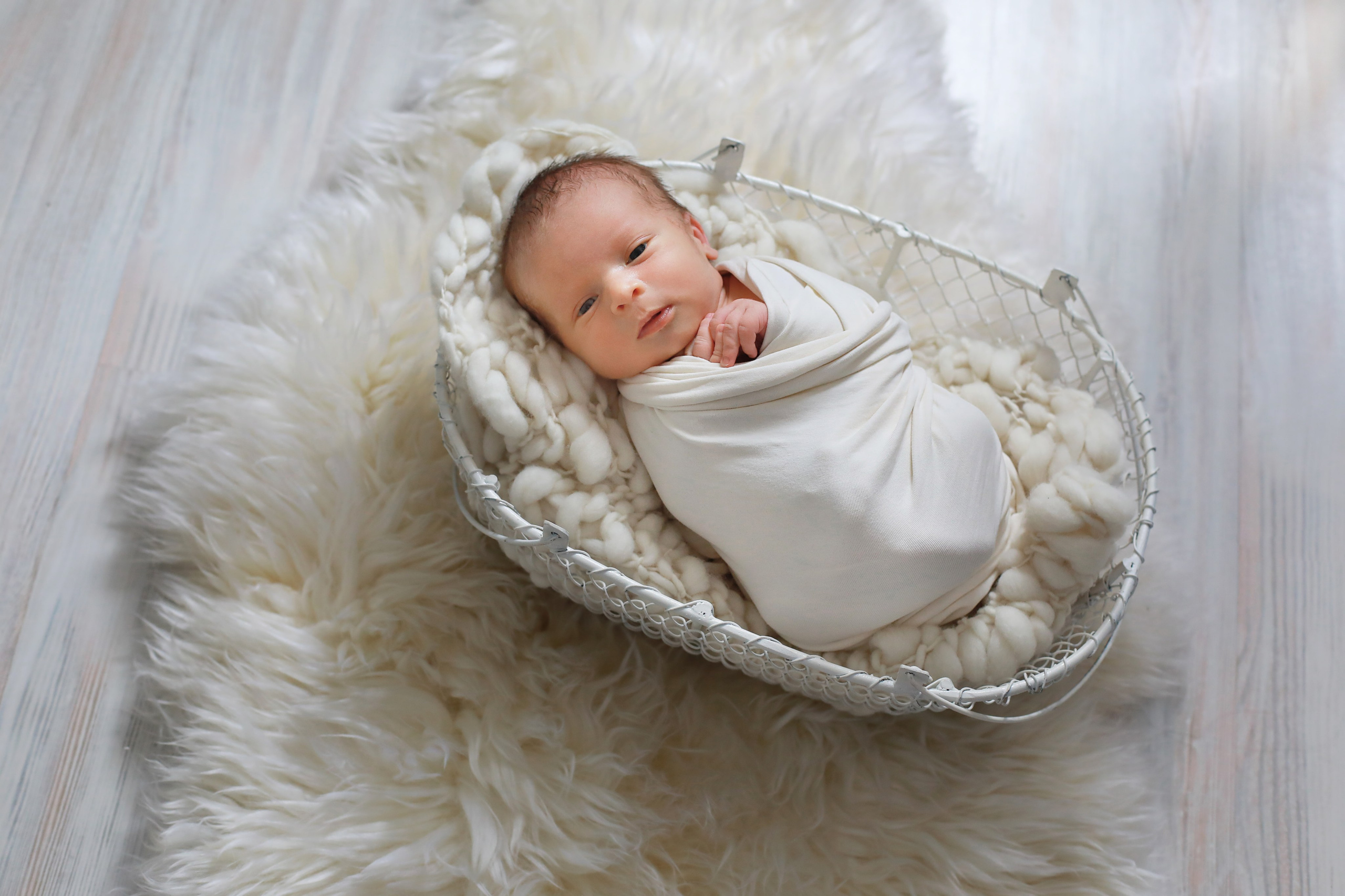 PH @anna_molodykh_newborn.almaty. Retoucher Aleksmokh