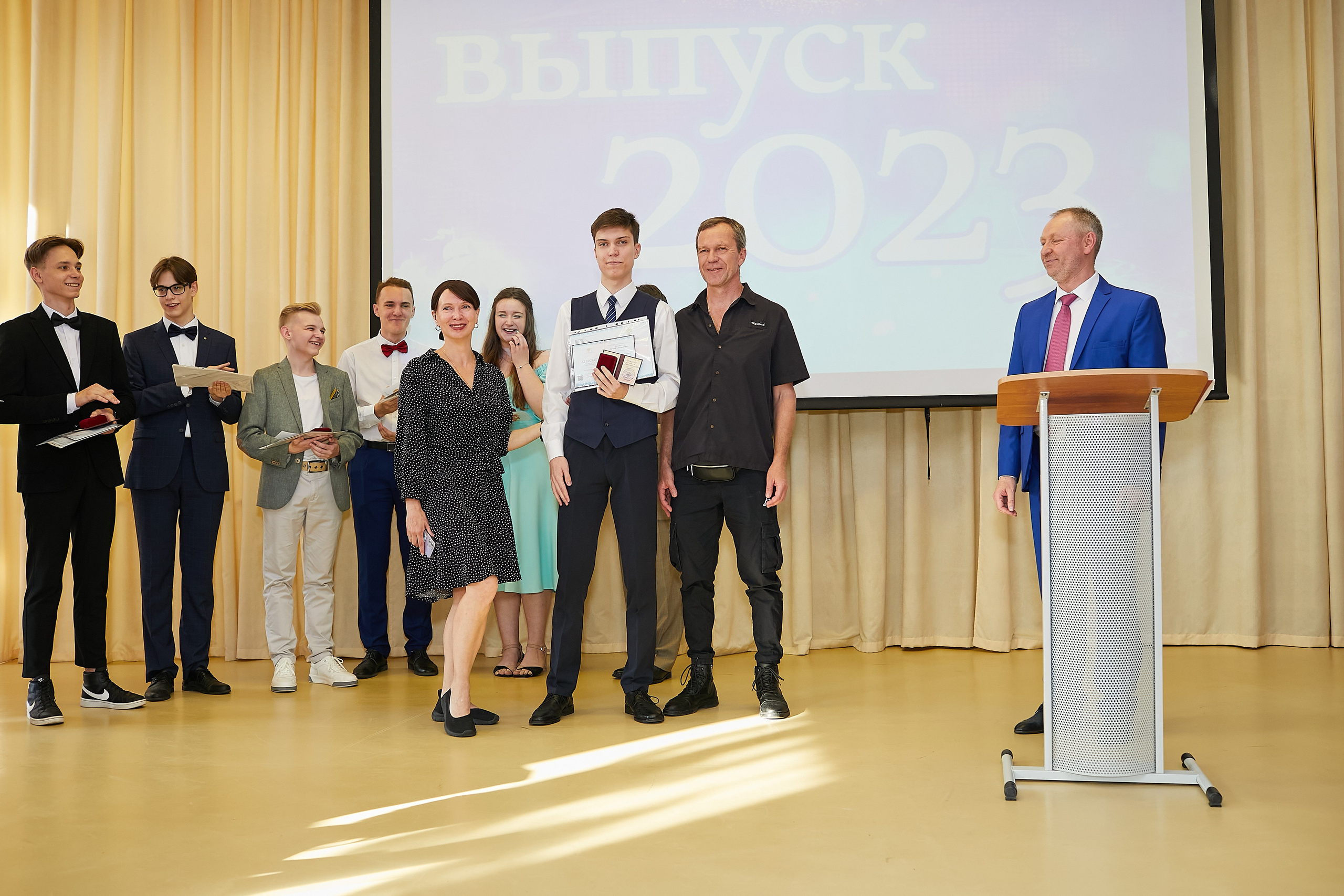 Выпускной 2023. Александр Осин — корпоративный и семейный фотограф в Москве