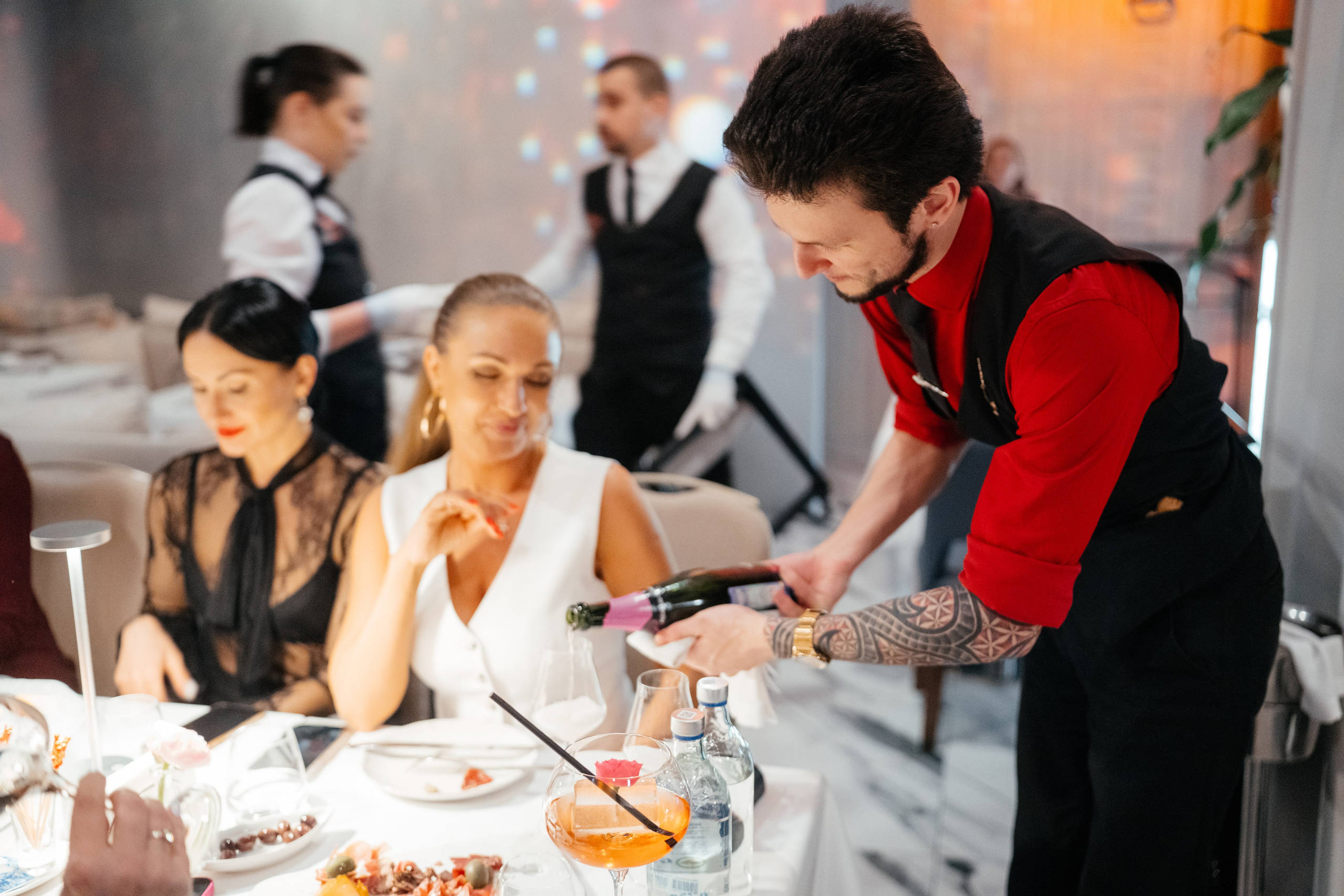 2 апреля (среда). BENUAR Restaurant