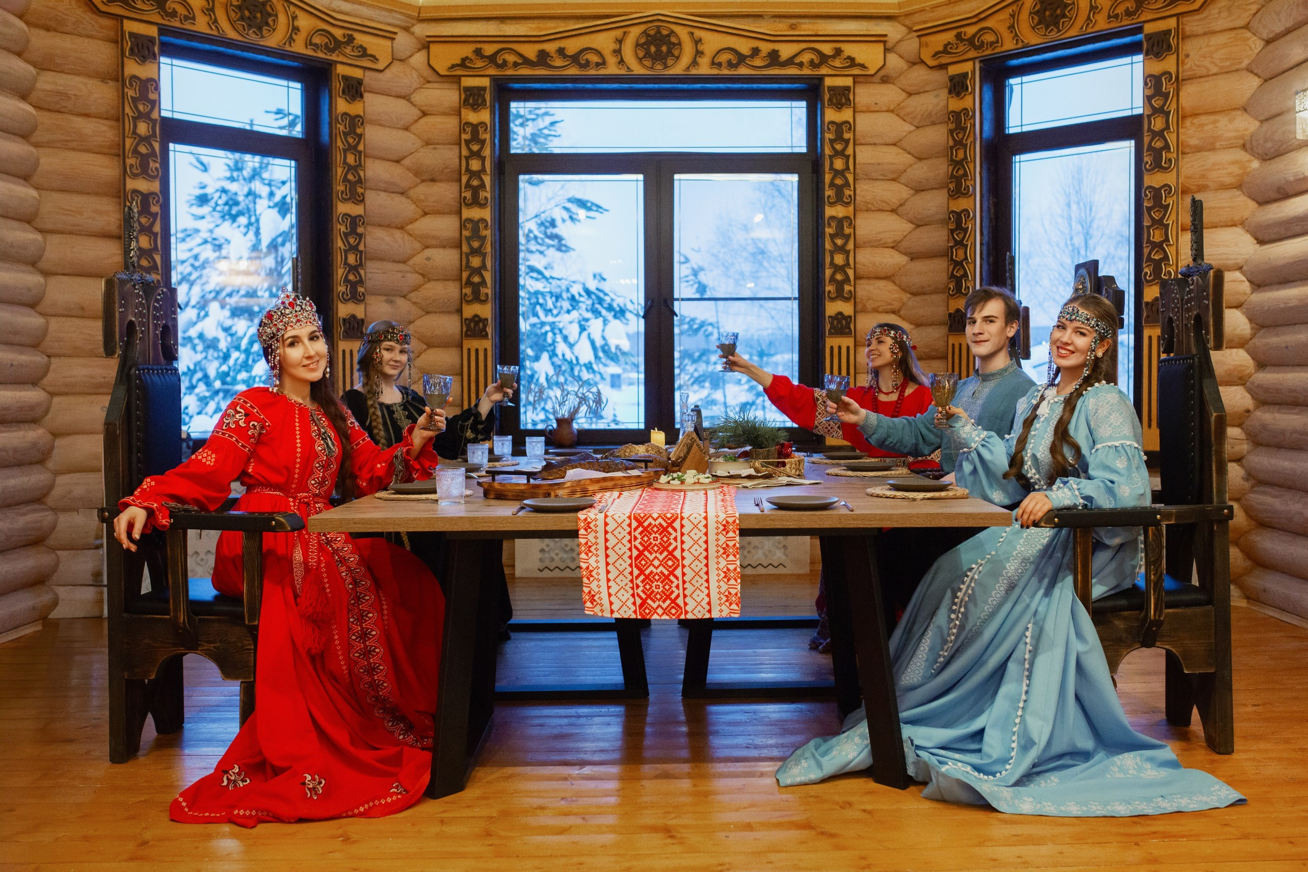 Прокат костюмов в русском стиле в Нижнем Новгороде. Русская и славянская одежда. Современна русская одежда