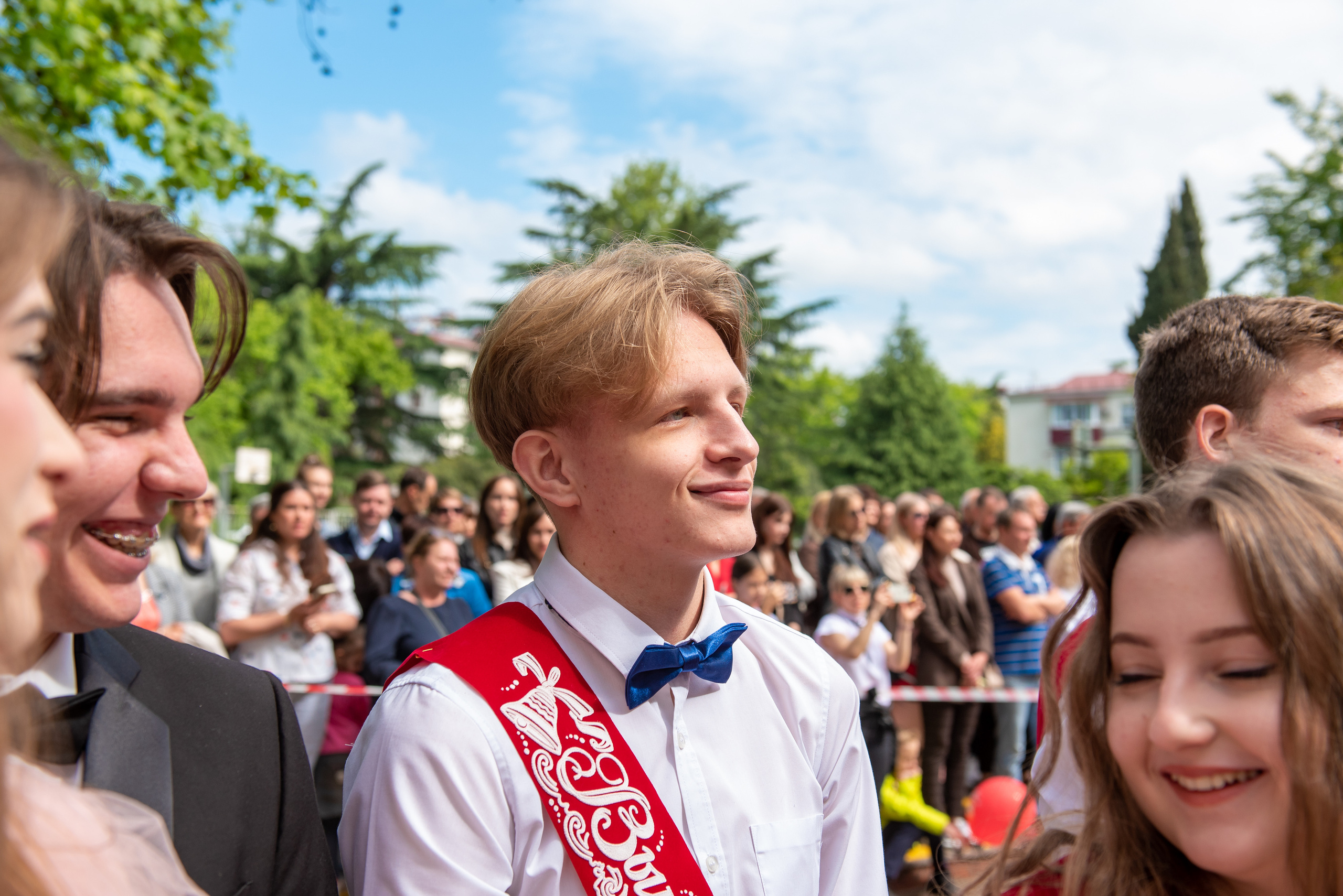 Последний звонок. Выпускные альбомы в Сочи Сюткина Наталья