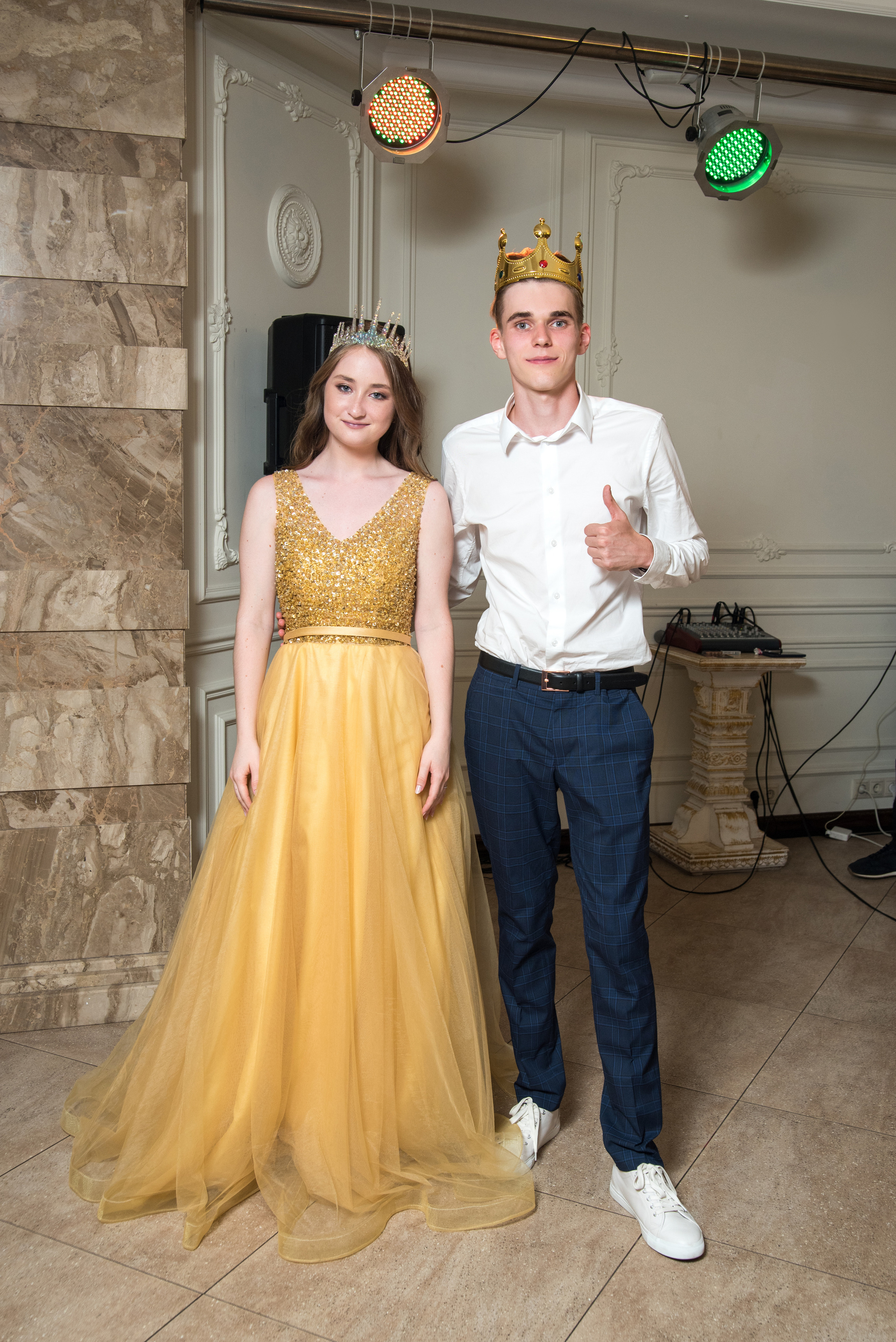 Выпускной 11 а. Выпускные альбомы в Сочи Сюткина Наталья