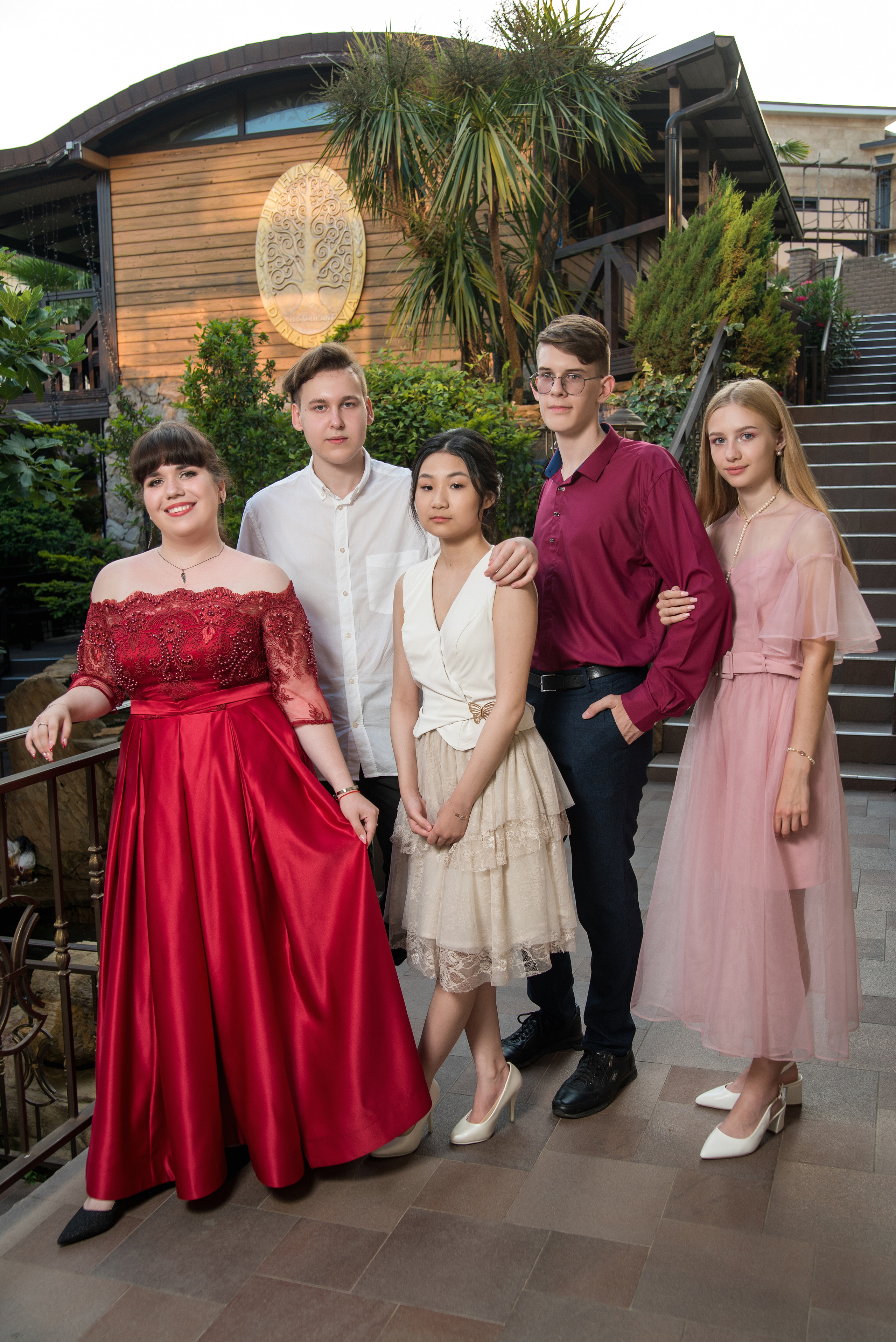 Выпускной 11 а. Выпускные альбомы в Сочи Сюткина Наталья