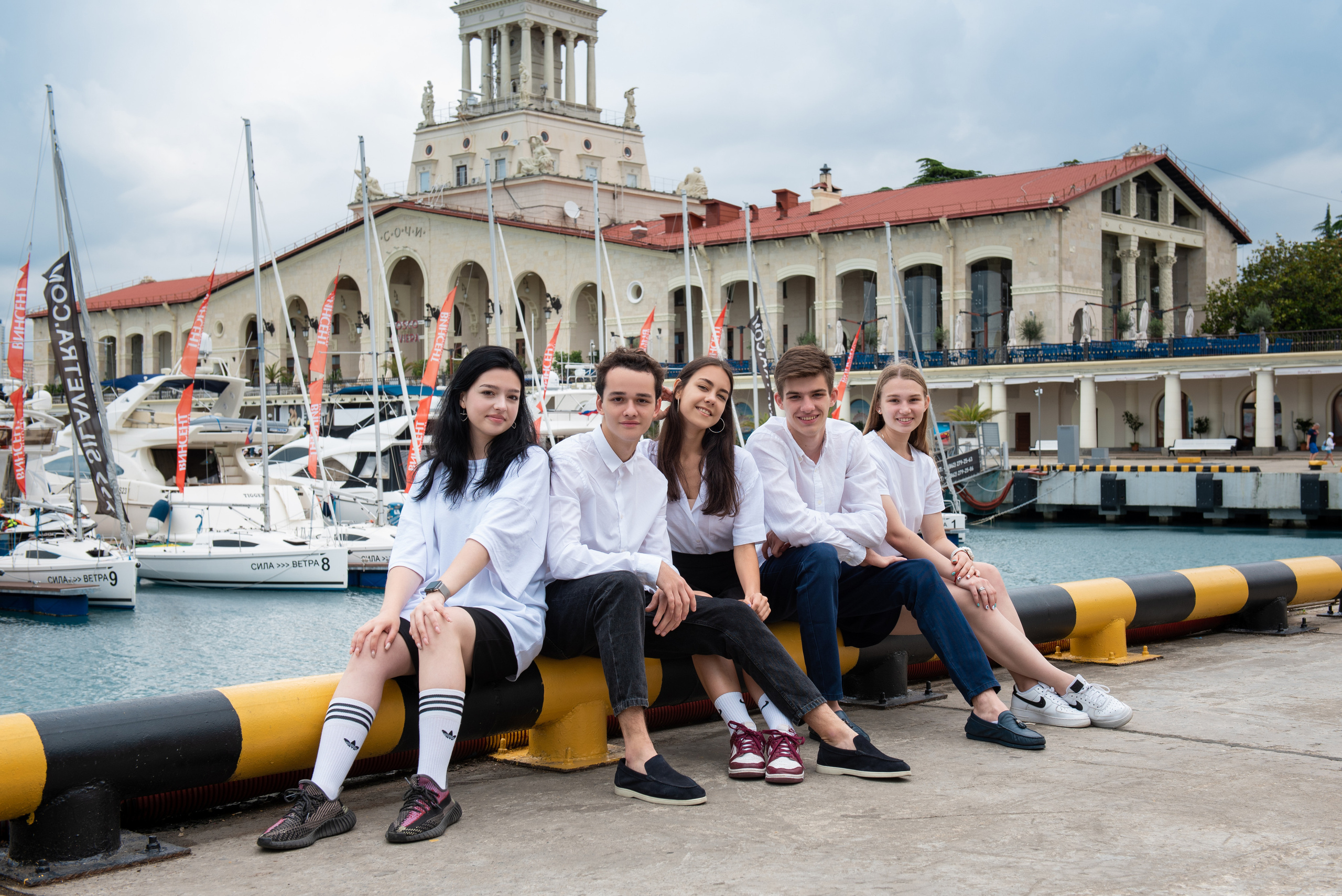 9-11 классы. Выпускные альбомы в Сочи Сюткина Наталья