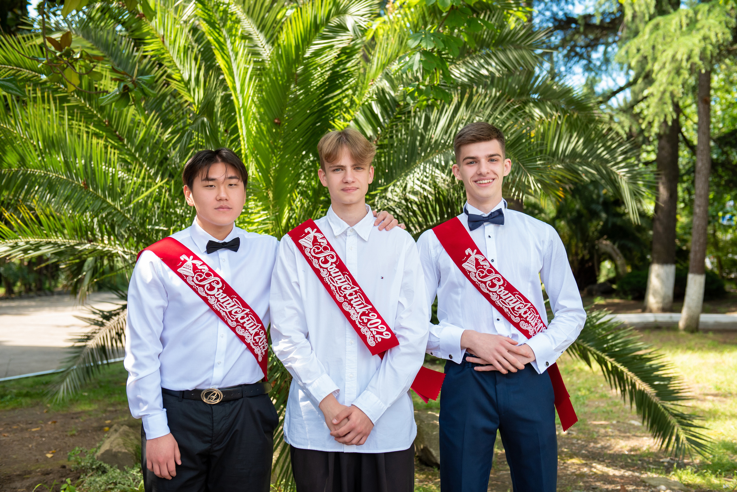 Последний звонок. Выпускные альбомы в Сочи Сюткина Наталья