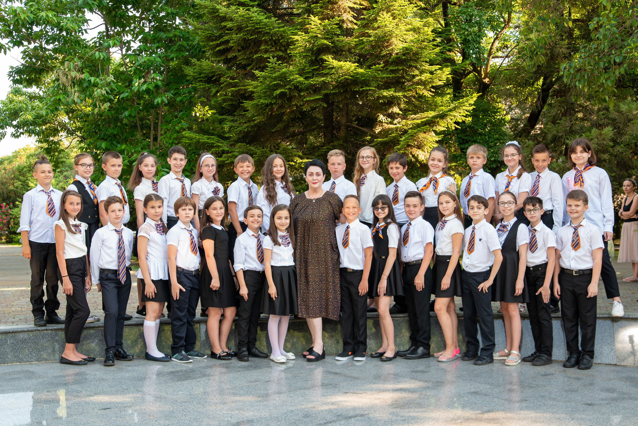 Начальная школа. Выпускные альбомы в Сочи Сюткина Наталья