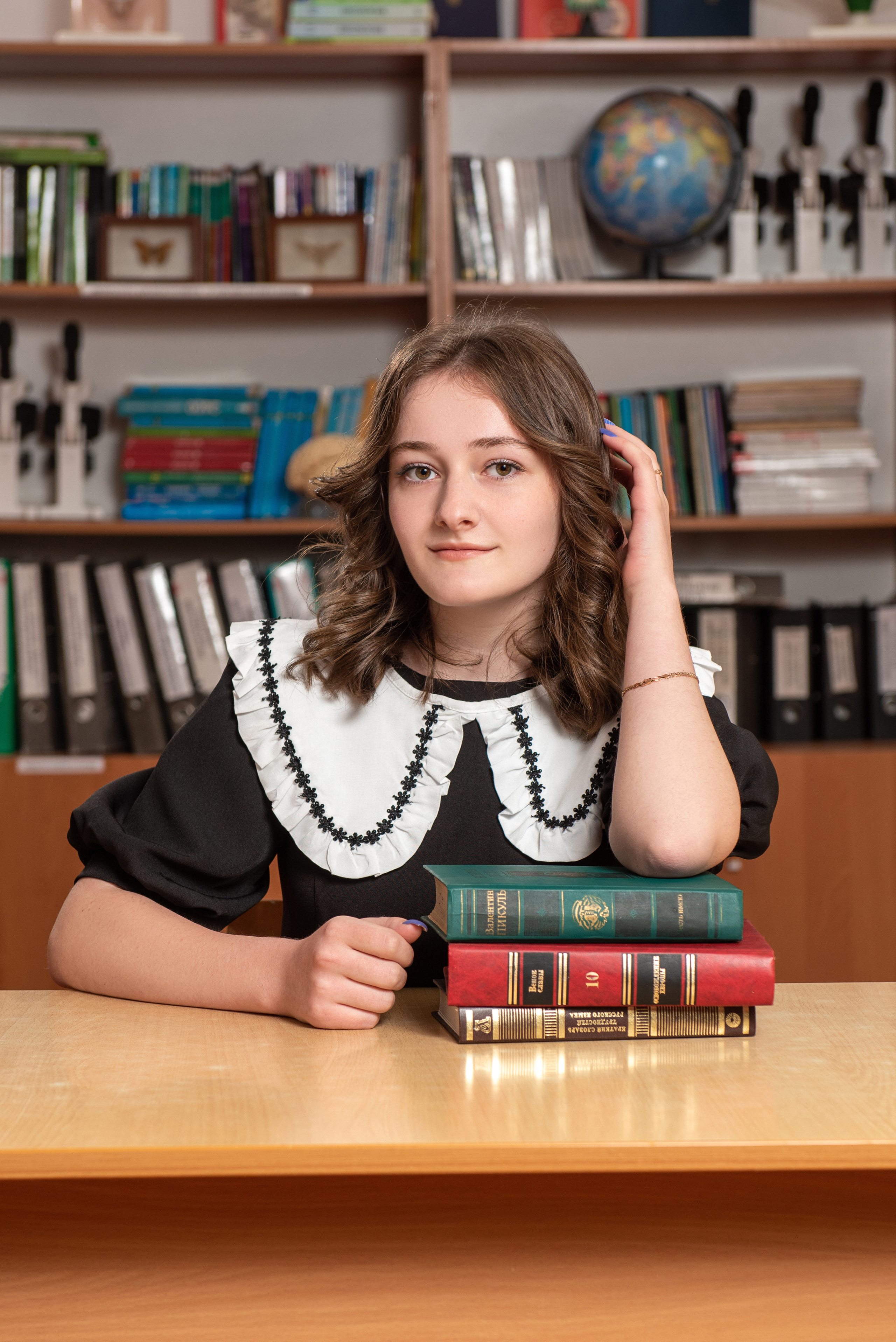 9-11 классы. Выпускные альбомы в Сочи Сюткина Наталья