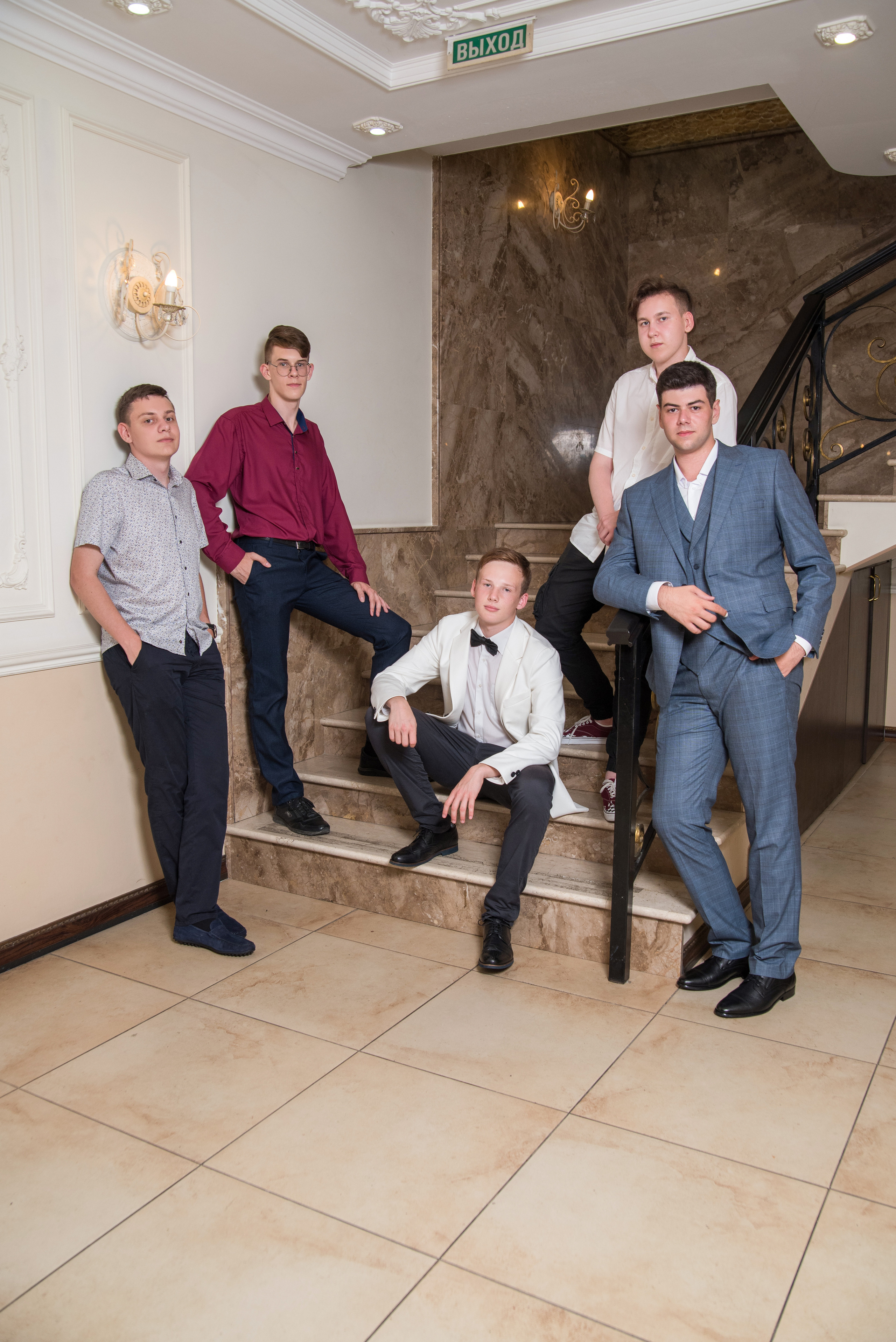 Выпускной 11 а. Выпускные альбомы в Сочи Сюткина Наталья