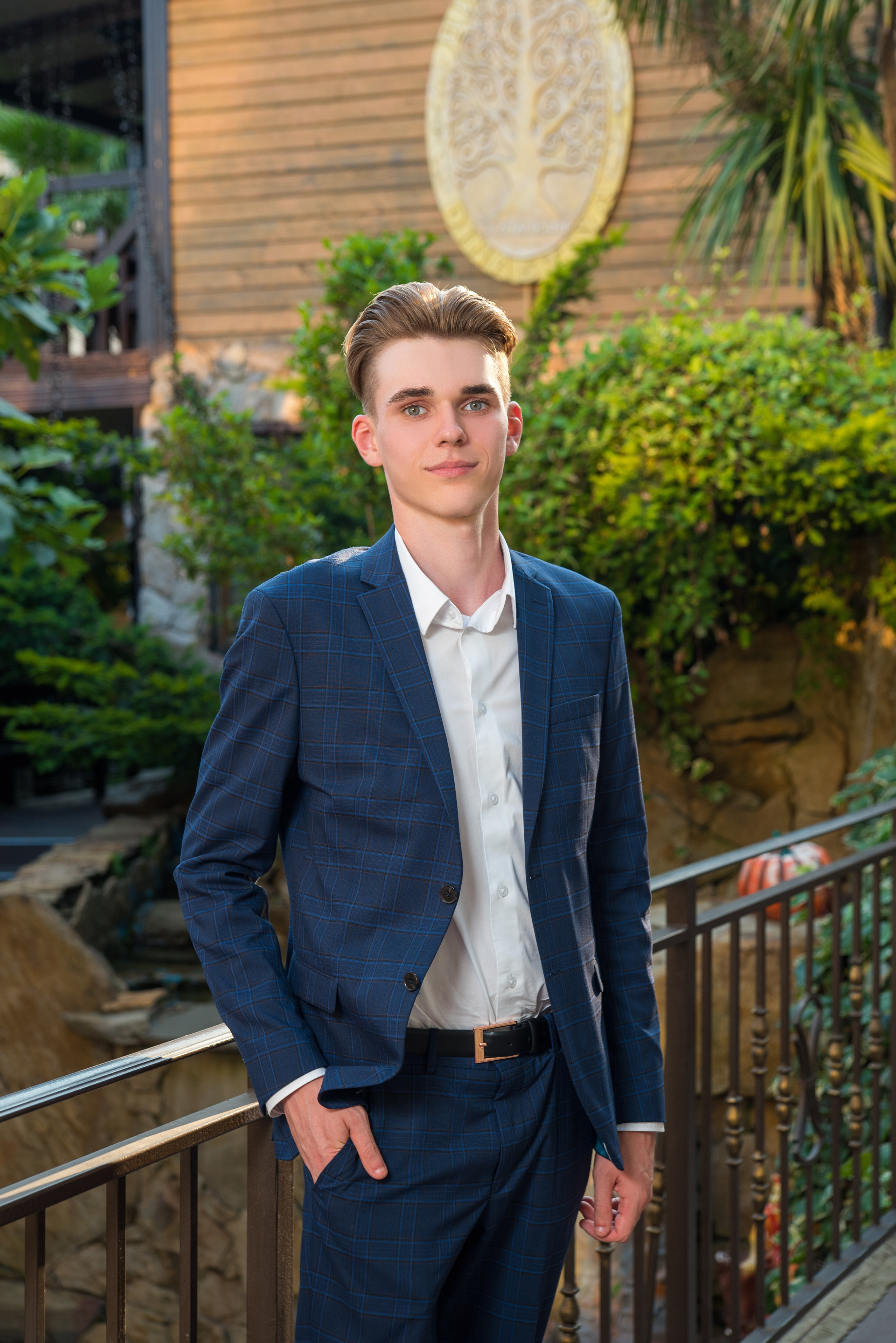 Выпускной 11 а. Выпускные альбомы в Сочи Сюткина Наталья