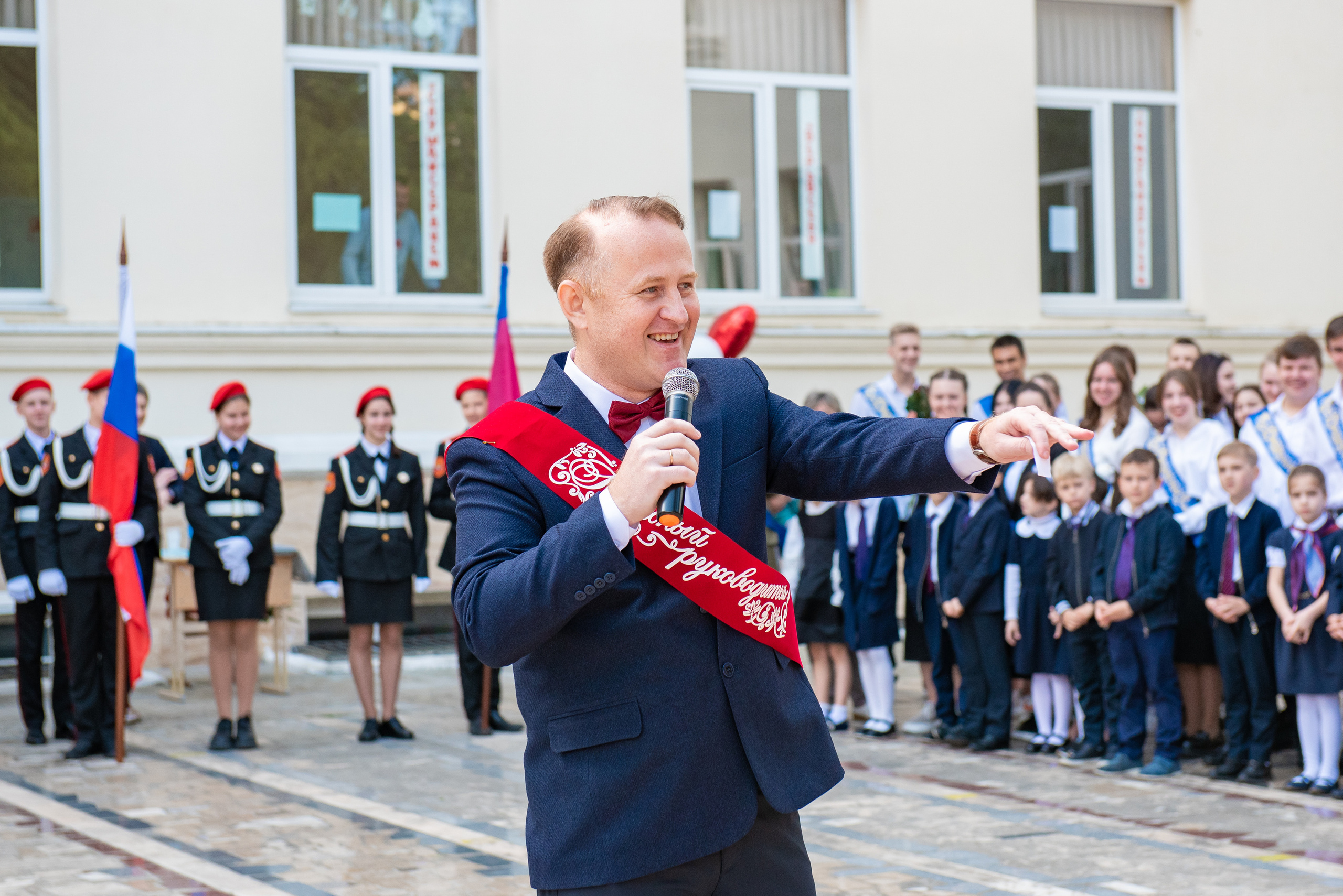 Последний звонок. Выпускные альбомы в Сочи Сюткина Наталья
