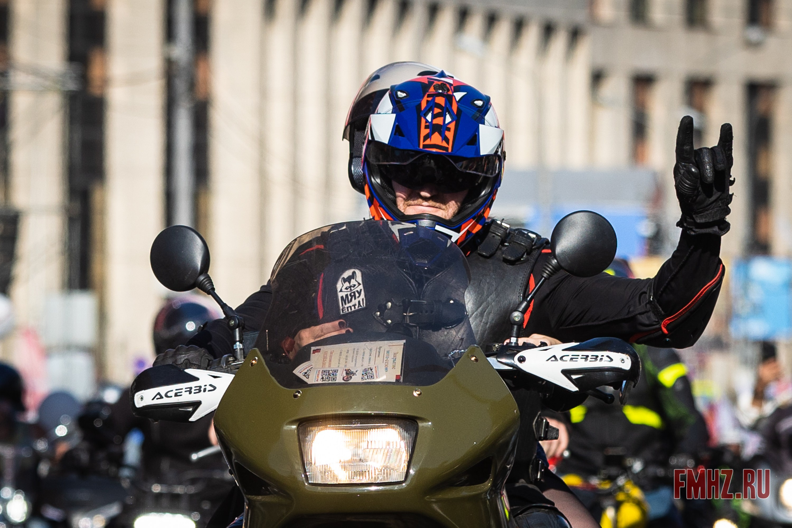 Закрытие Мотосезона 2023 на проспекте Академика Сахарова. Фотограф Владимир Охрименко