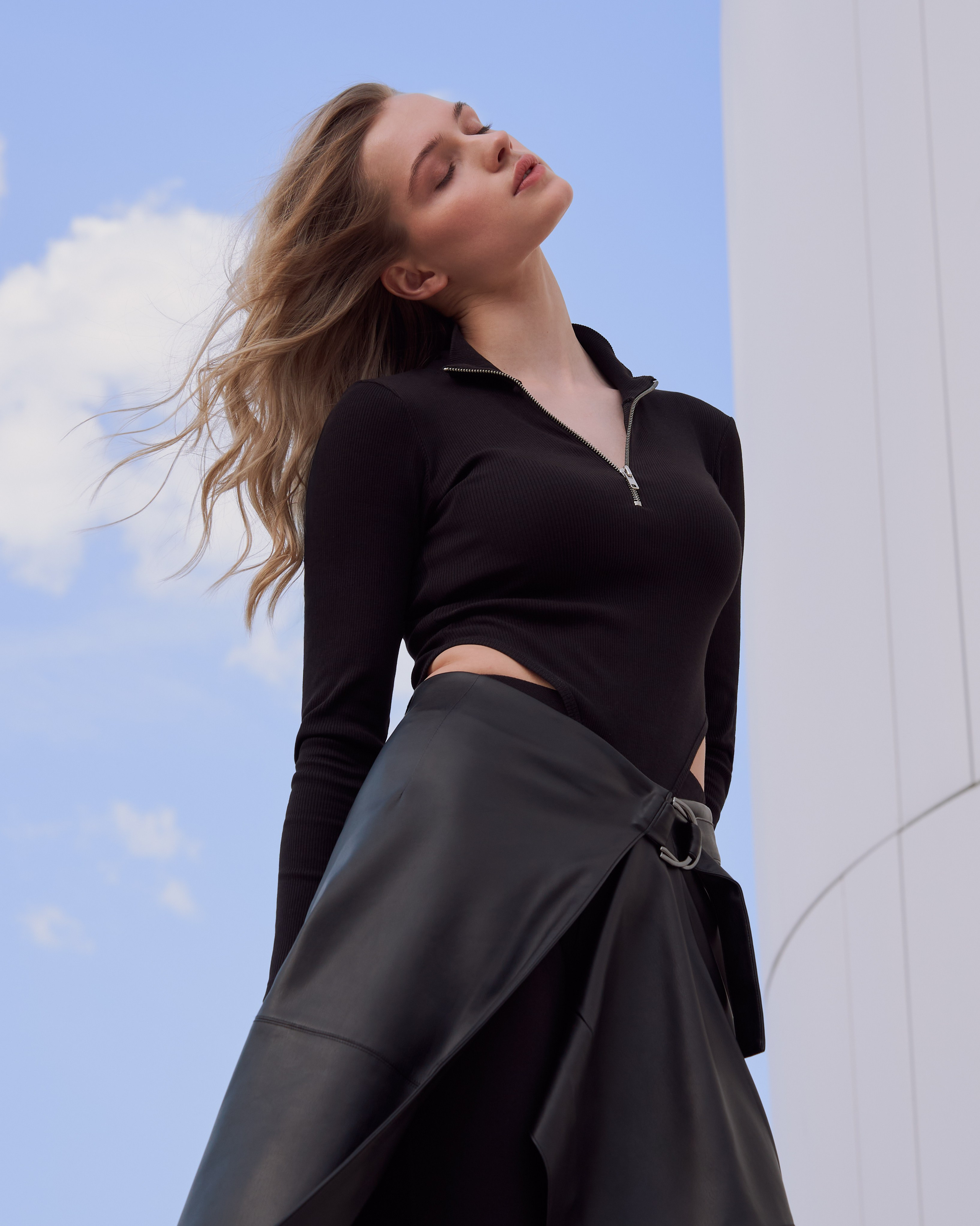 ОДЕЖДА. Анна Мясина | Портреты, lifestyle, бренды — цифровая и плёночная фотография