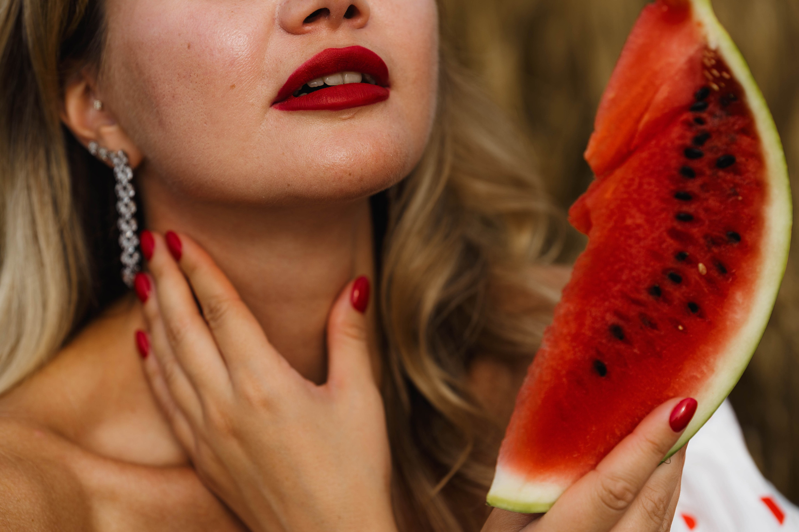 Елена, Сергиев Посад, пшеничное поле. Наталья Дукалова фотограф Щелково Королев Пушкино Москва Балашиха