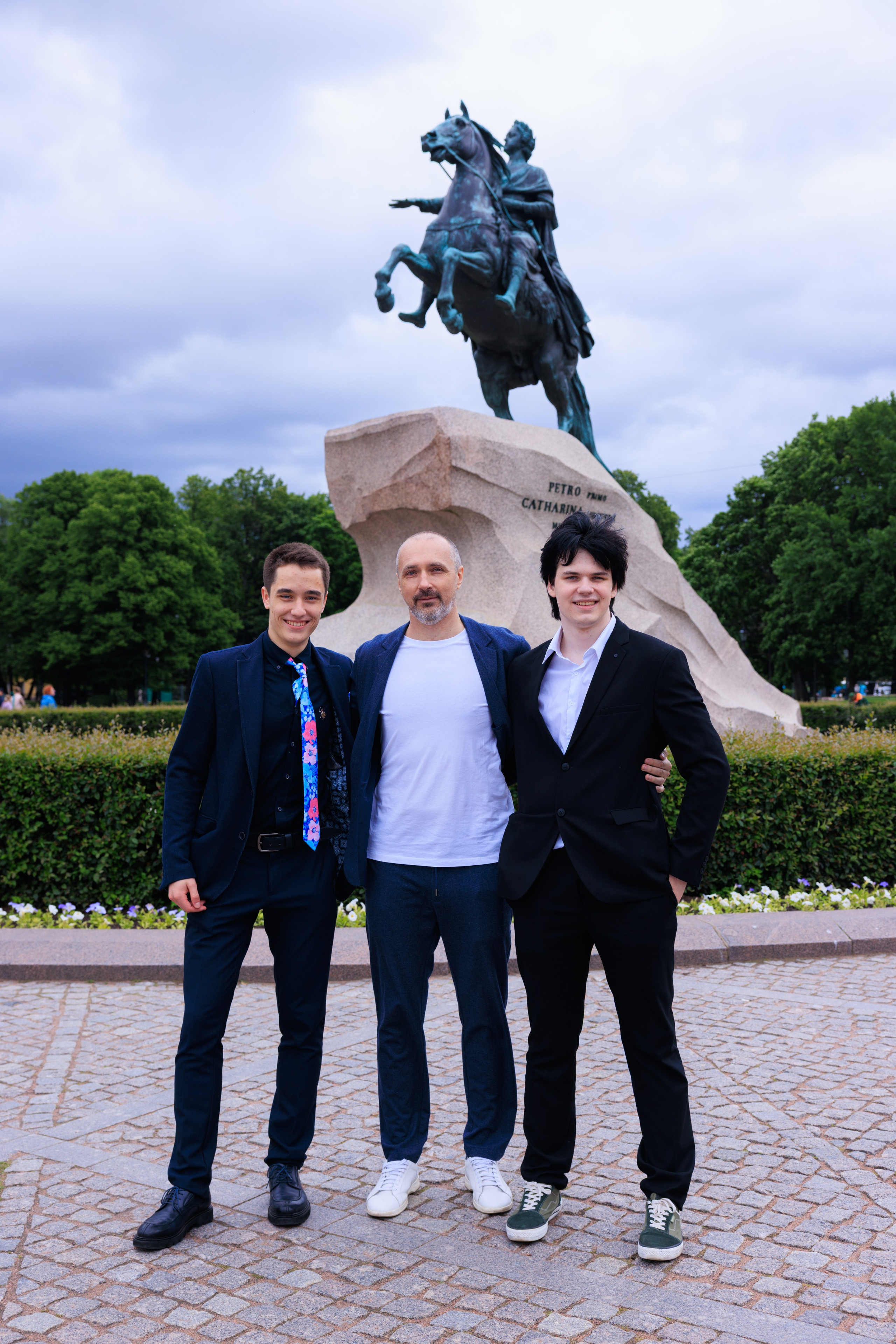 Выпускной лицея 244. Фотограф Александр Заломаев