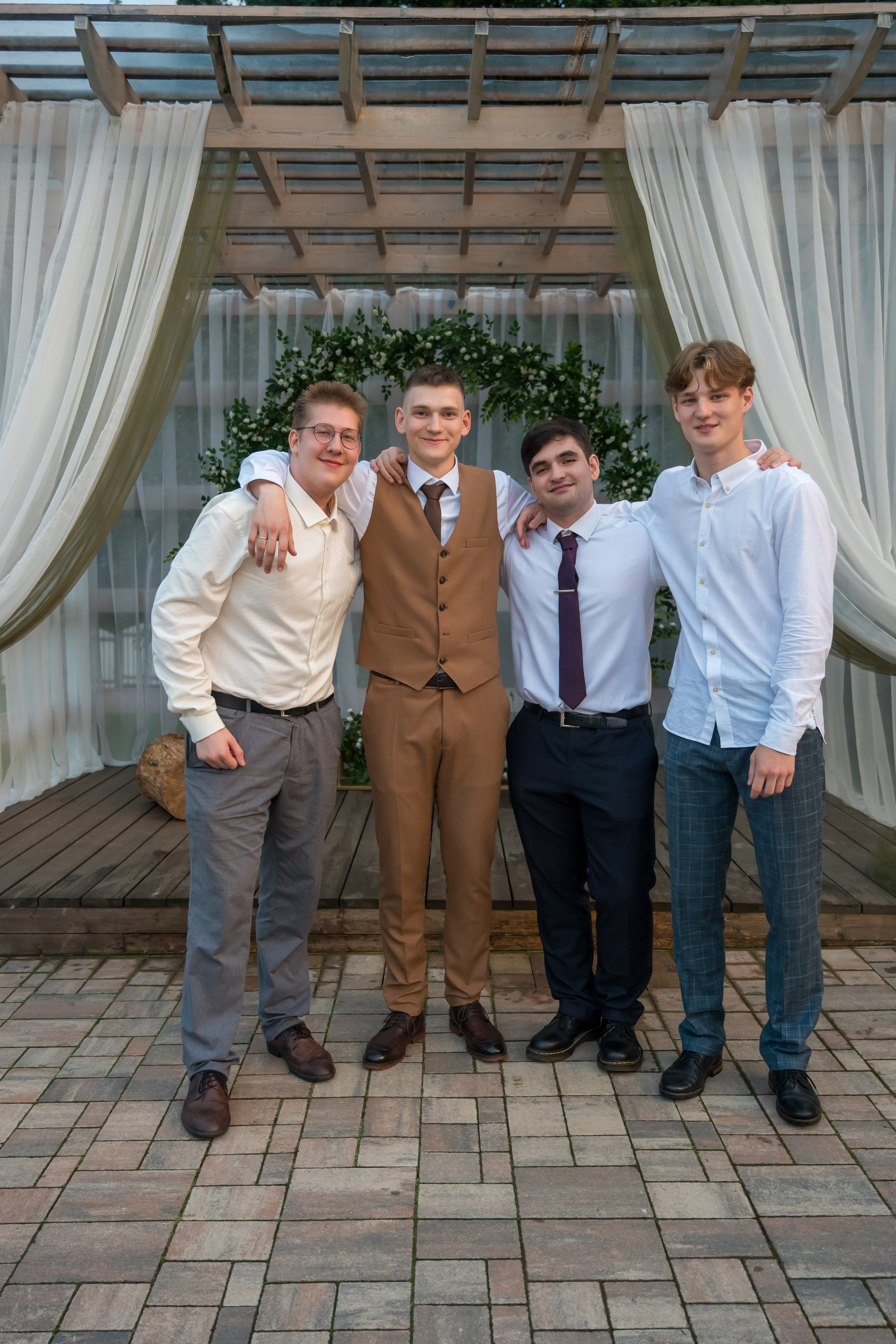 Данила & Олеся. Семейный и контент фотограф в Москве Alira