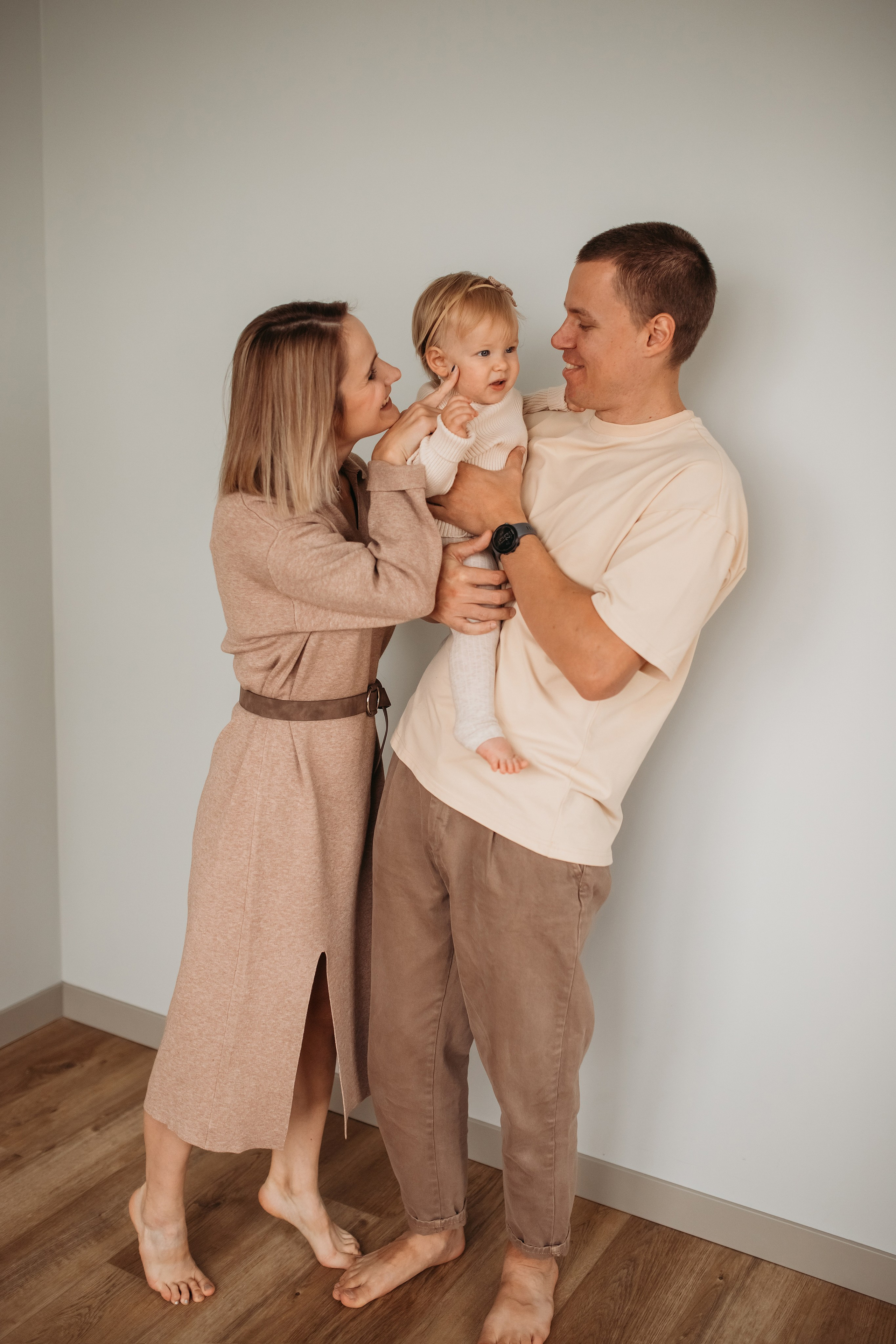 Ксюша (домашняя история). Семейный и детский фотограф Минск, Беларусь