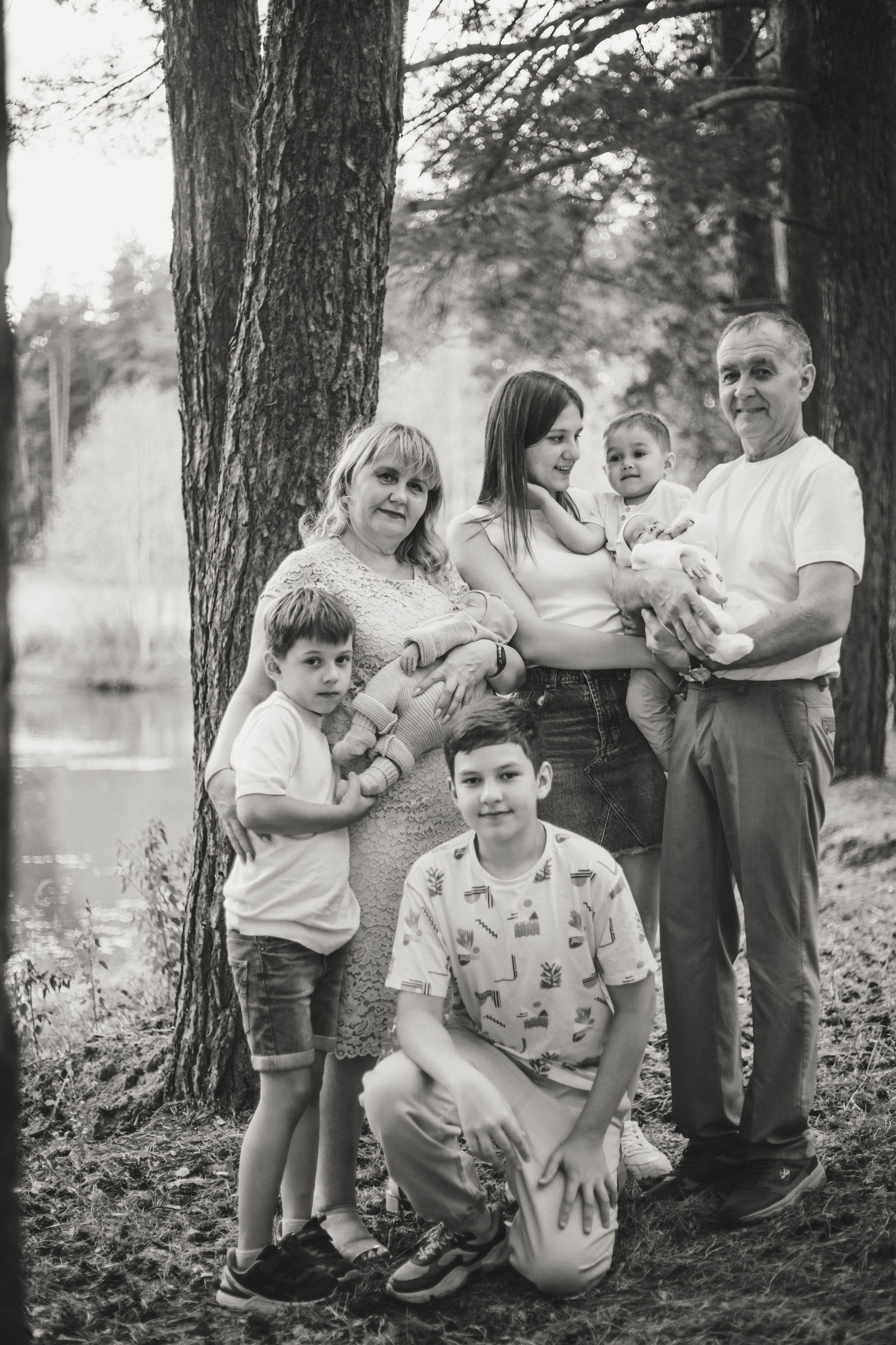 Бабушка и дедушка с внуками. Семейный фотограф г. Димировград Андросова Екатерина