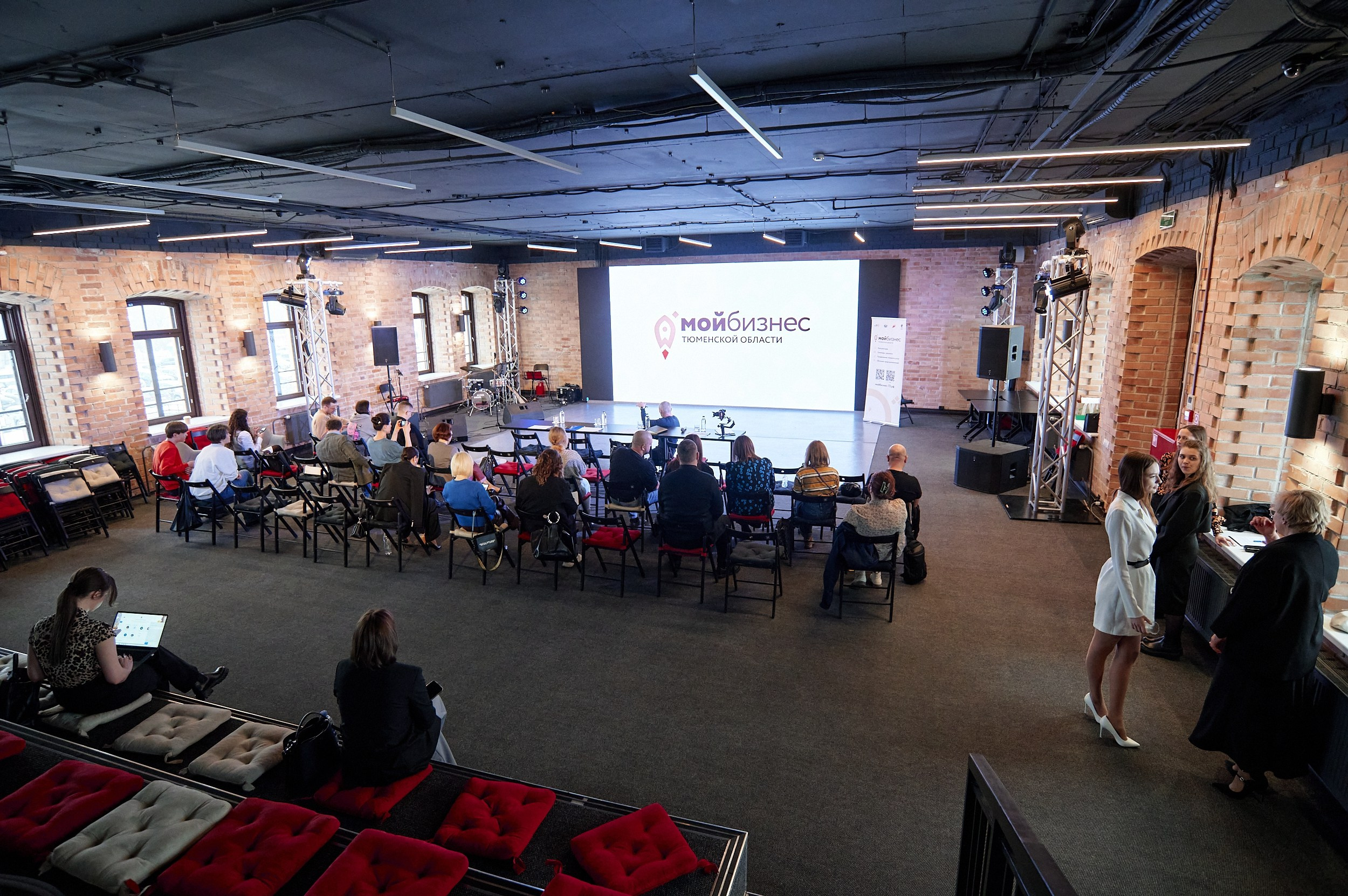 Битва экспертов в «Конторе пароходства». Фотограф Дмитрий Пименов