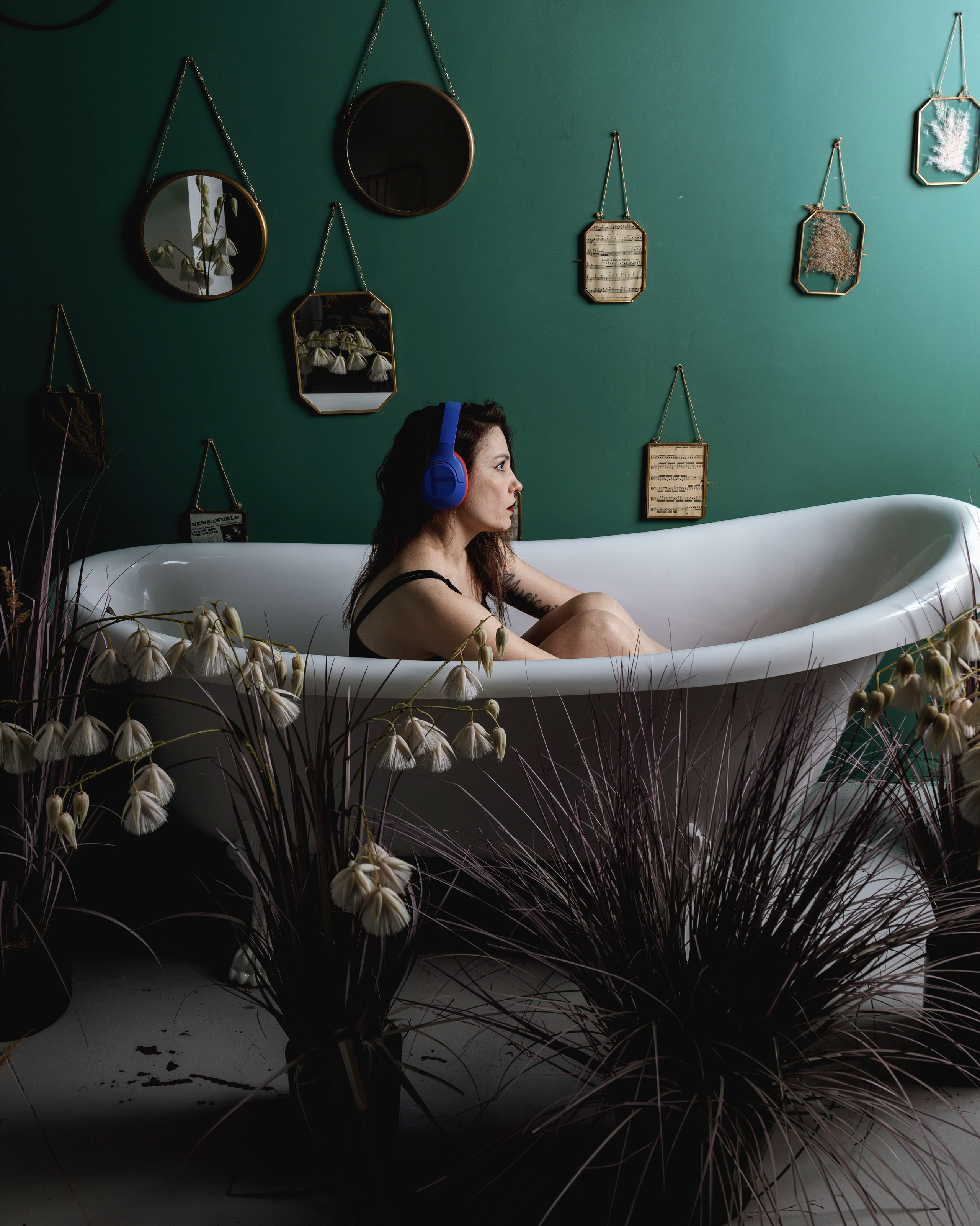 Екатерина — Упала на кровать. Индивидуальный фотограф в Москве