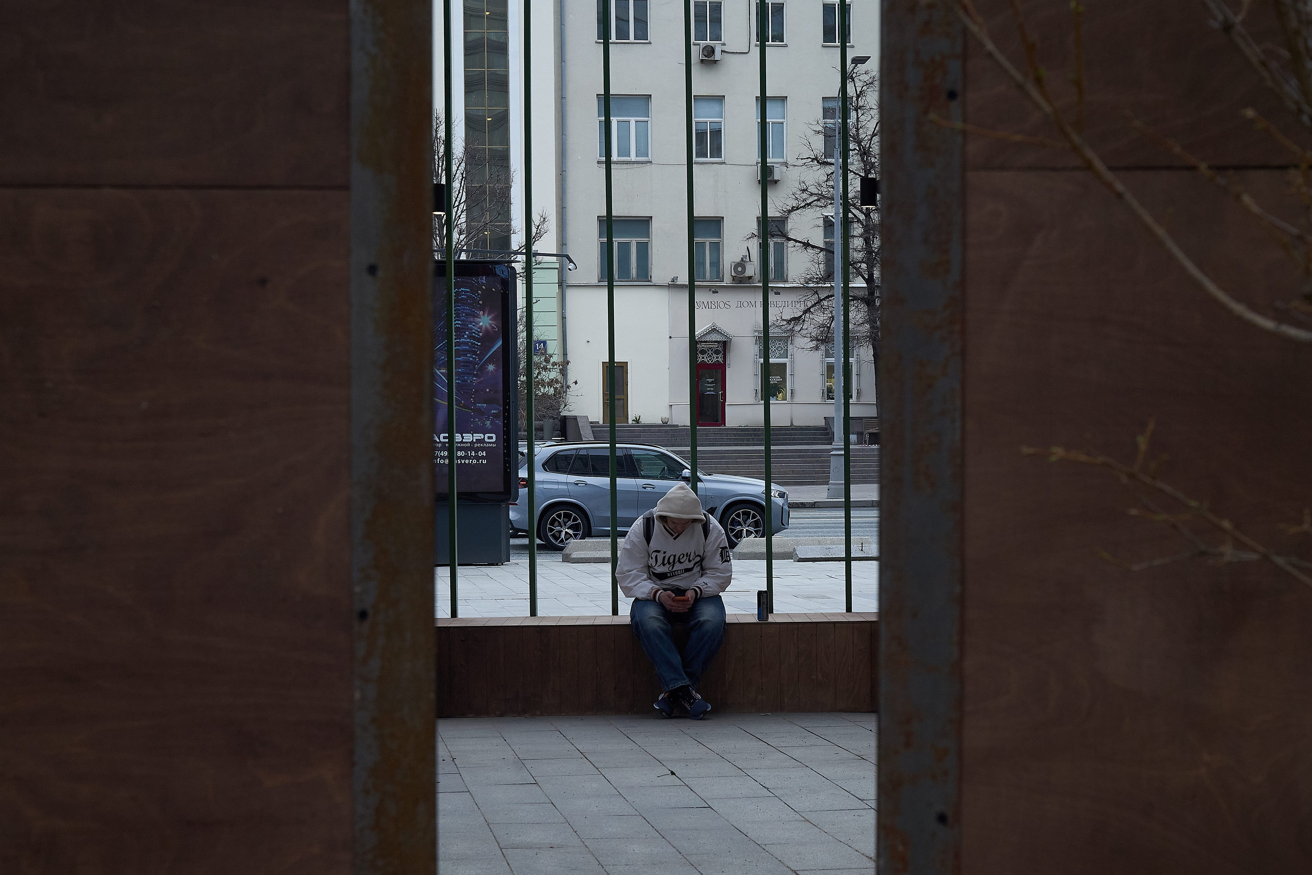 Shooting with an old Industar 22 3.5. Reportage event photographer in Moscow Alexander Gladkiy