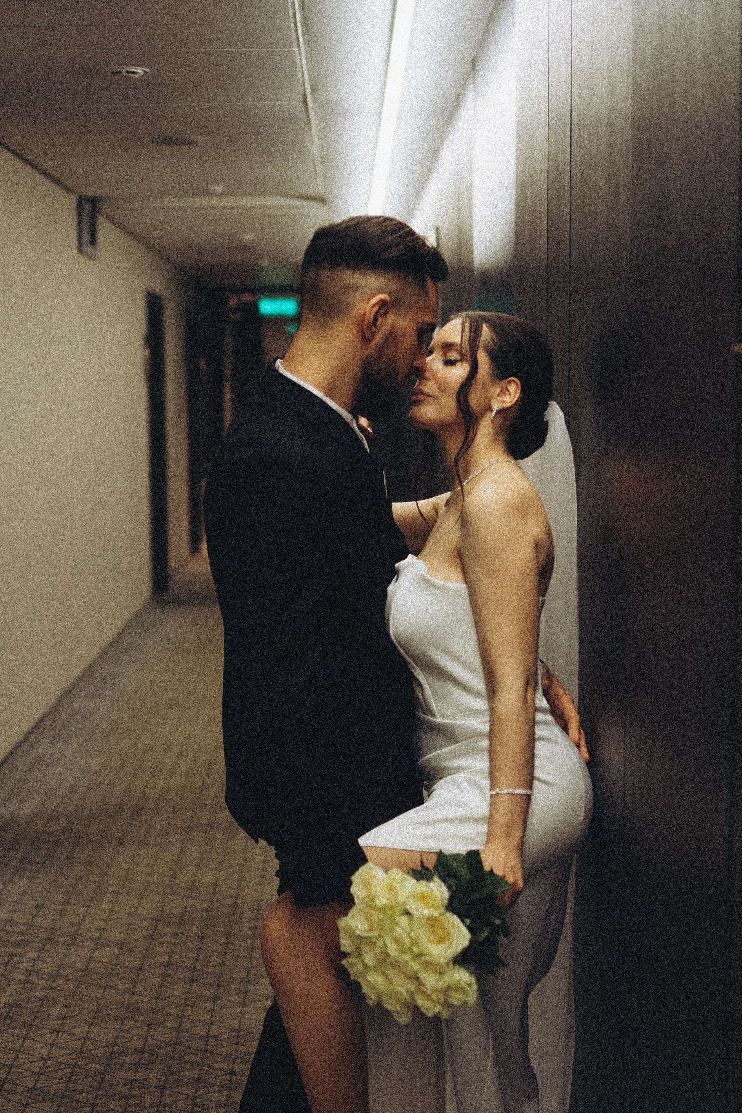 СВАДЕБНАЯ СЬЕМКА СБОРОВ ЖЕНИХА И НЕВЕСТЫ В ОТЕЛЕ И ТАКЖЕ ФОТОСЕССИИЯ В ОТЕЛЕЕ МЕГАПОЛИС БРЯНСК. Профессиональный фотограф, Санкт-Петербург — Виктория Богомолова