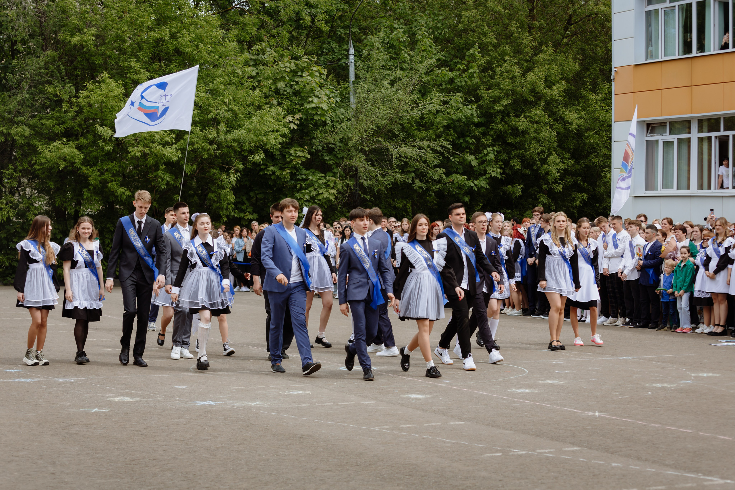Последний звонок 2024 (3 часа фотосъемки). Профессиональный фотограф Надежда Антонова