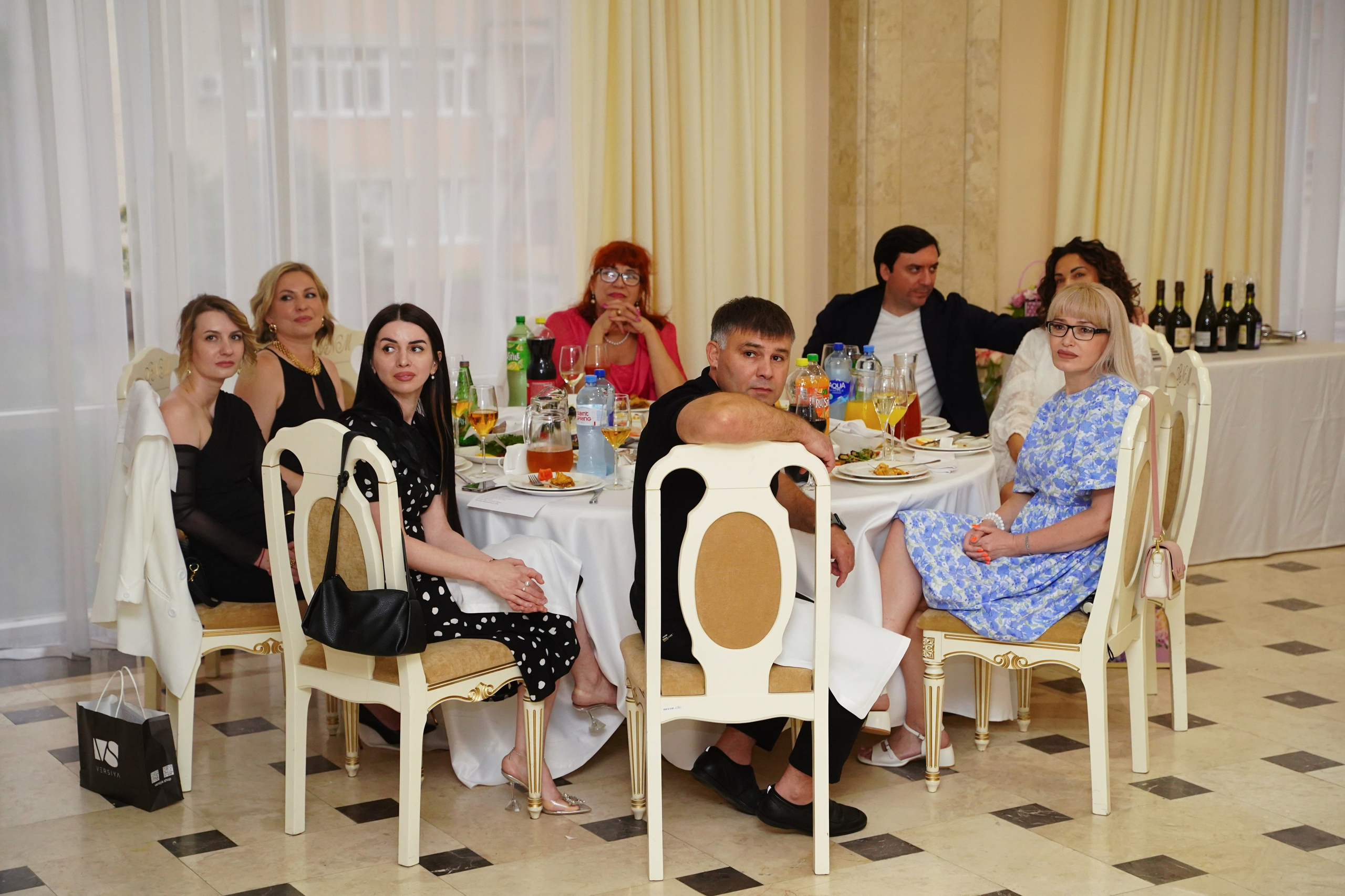 Ресторан- Выпускной 11 кл. MEMENTO.Выпускные альбомы, школьные, юбилейные и другие книги. Ростов-на-Дону