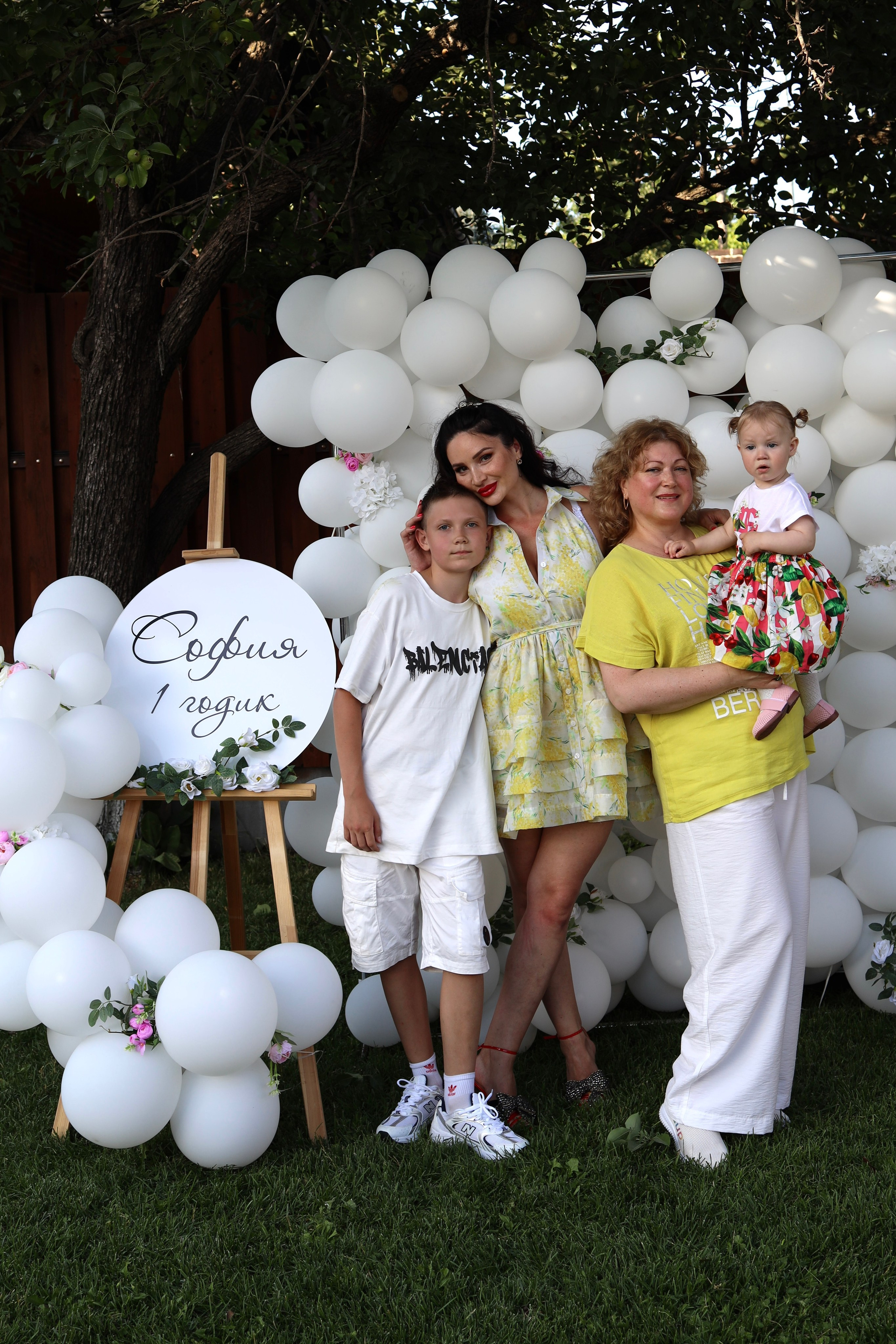 София 1 годик. Контент фотограф Волгоград