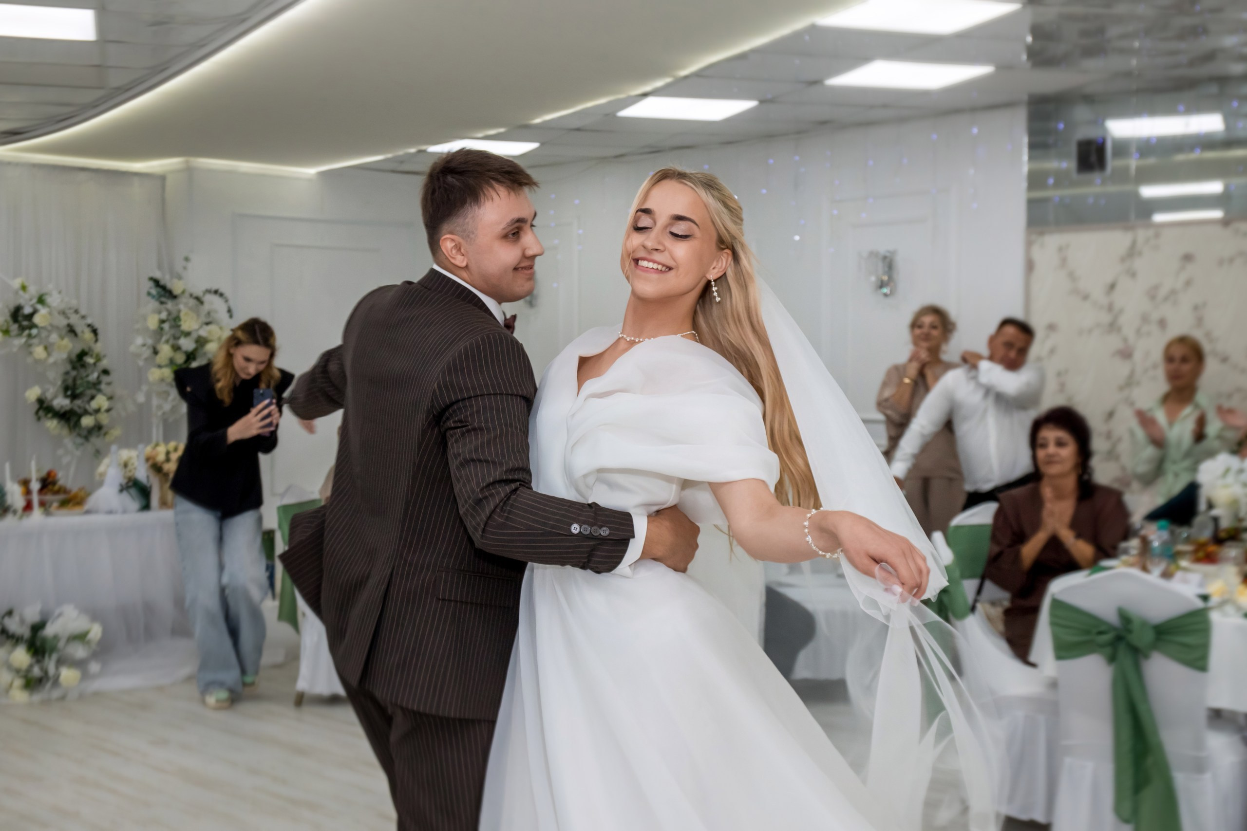 Свадебный фоторепортаж. Ведущая праздничных мероприятий г. Новосибирска
