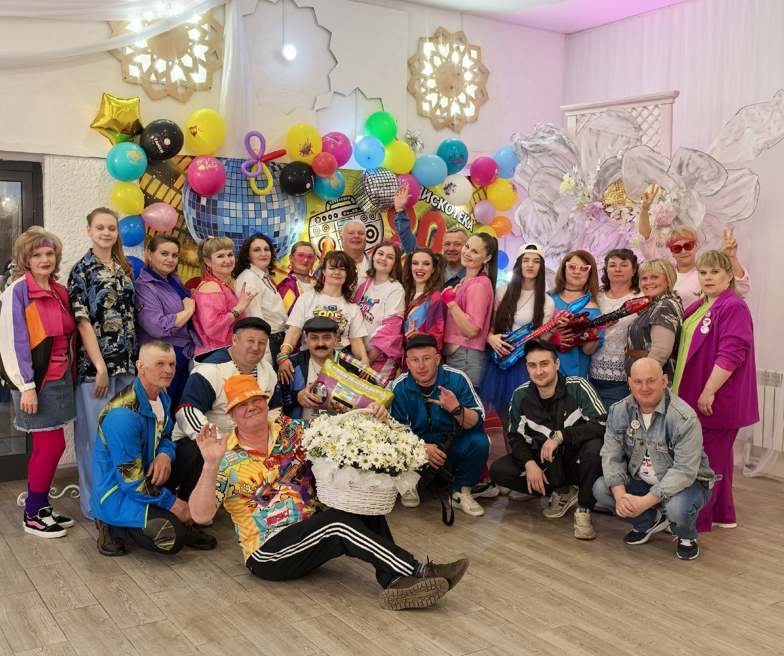 На стиле 90-х. Ведущая праздничных мероприятий г. Новосибирска