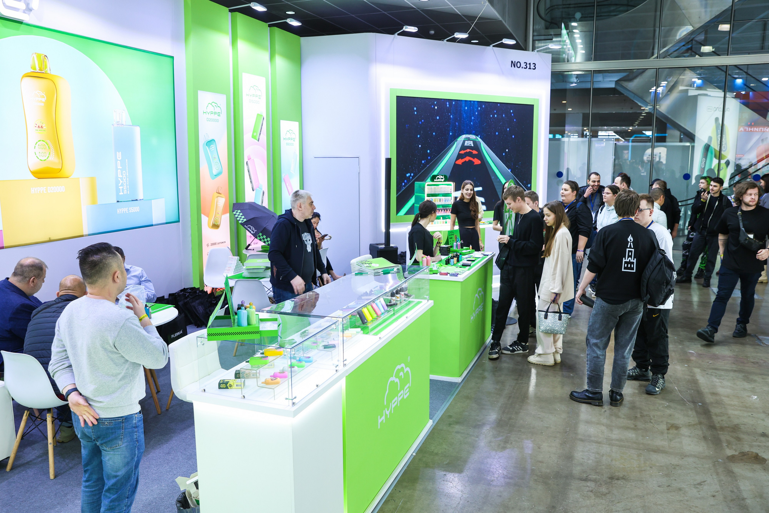 Стенд Hyppe на Vape Club Show. Фотограф Дарья Попова