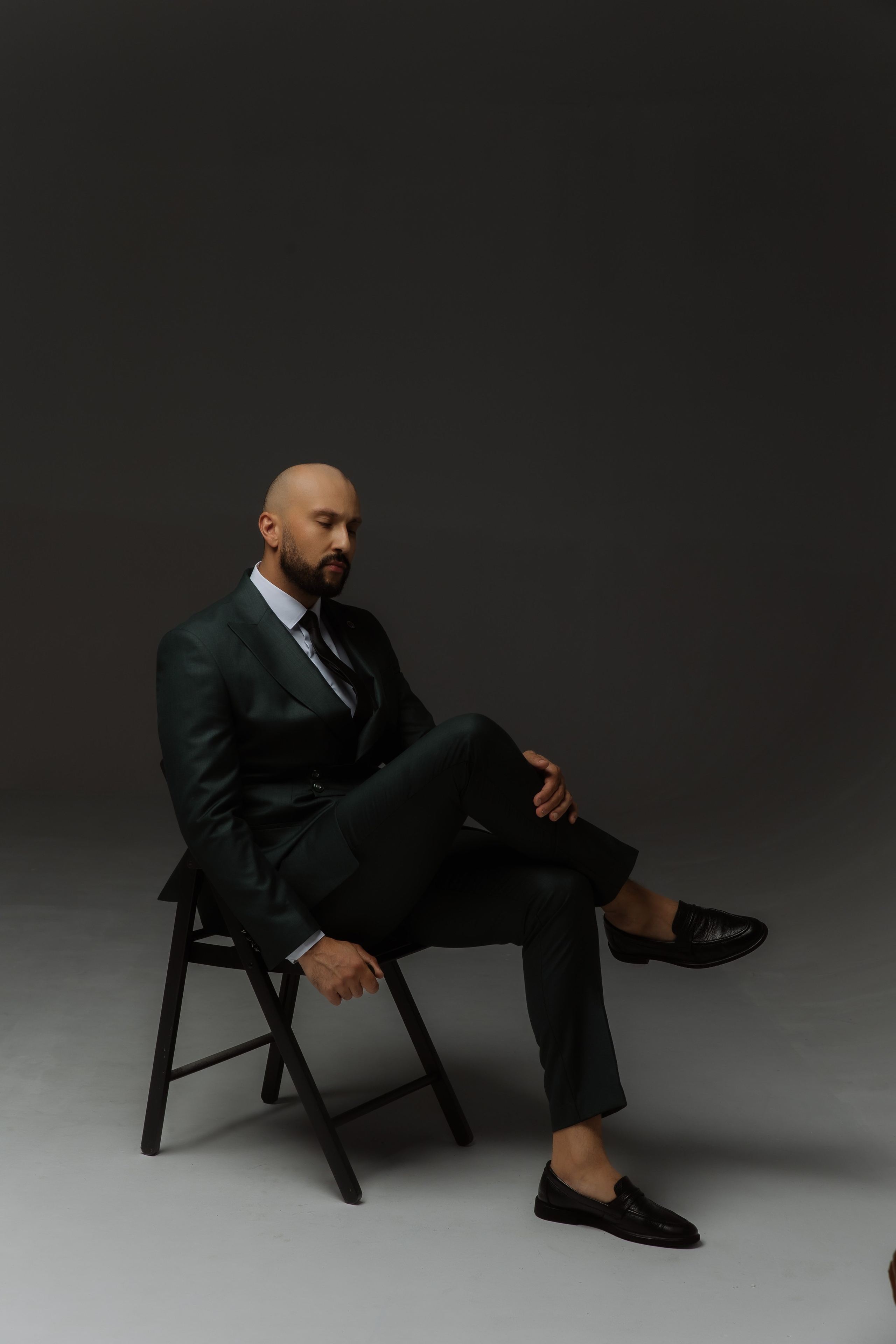 Мужская студийная фотосессия. Свадебный фотограф Калининград