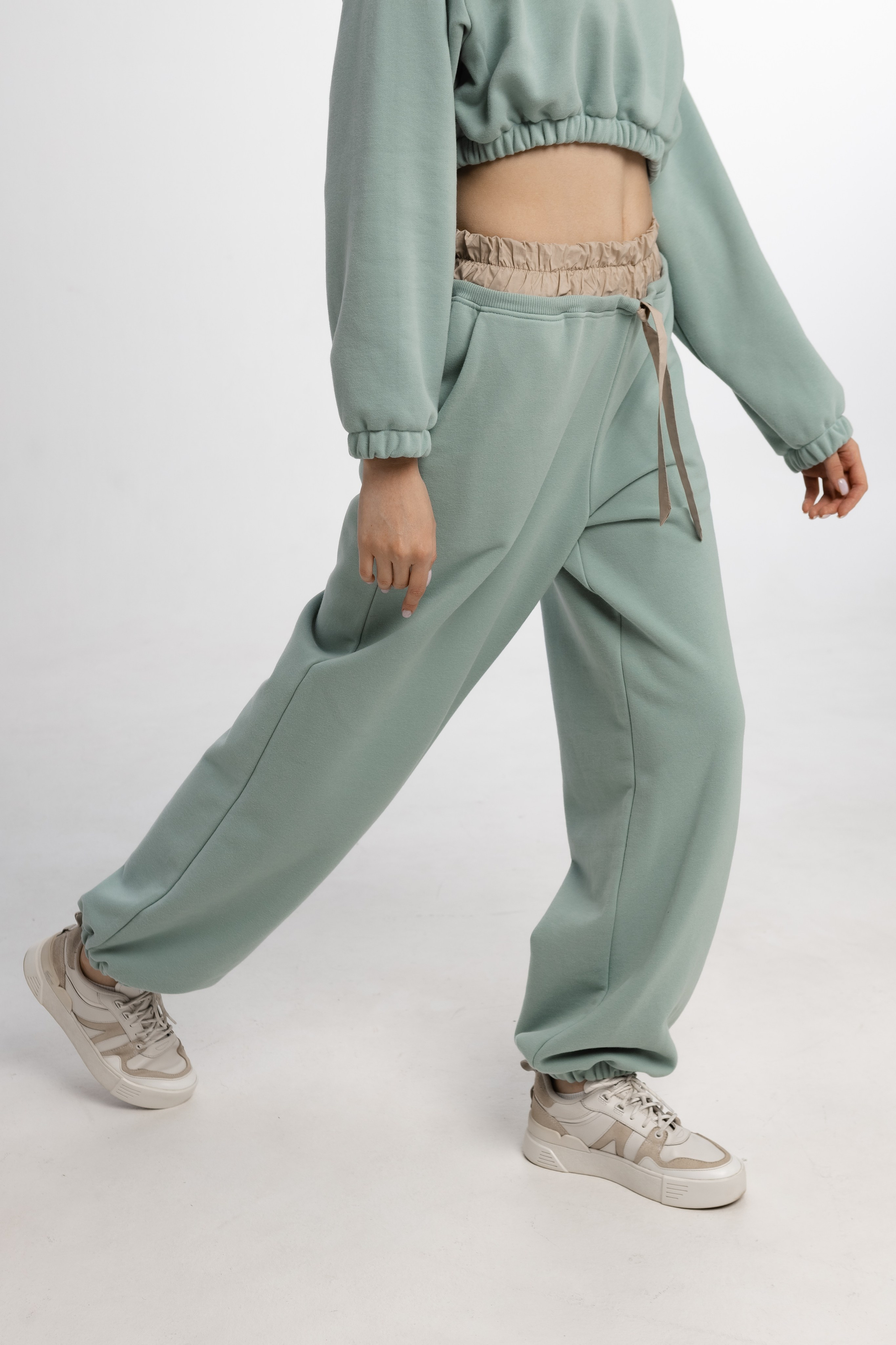 KAMINO.CLO. Фотограф Челябинск Эвелина Ганага, съемка для бизнеса и маркетплейсов