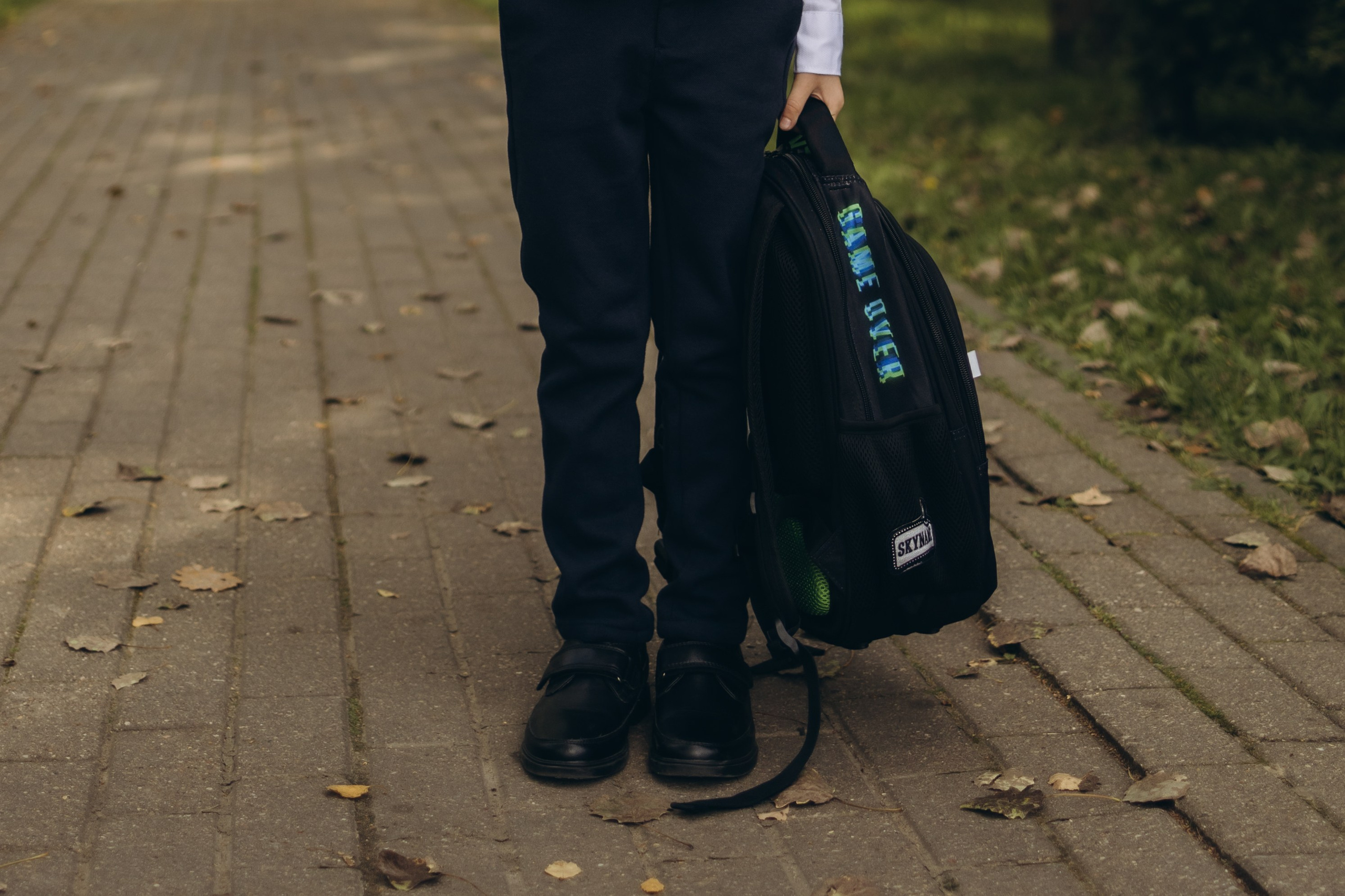 Первая школьная фотография Димули (1.09.2025 г.) г. Обнинск (Калужская обл.). Надежда Стар семейный и церковный фотограф в Жукове и Калужской области