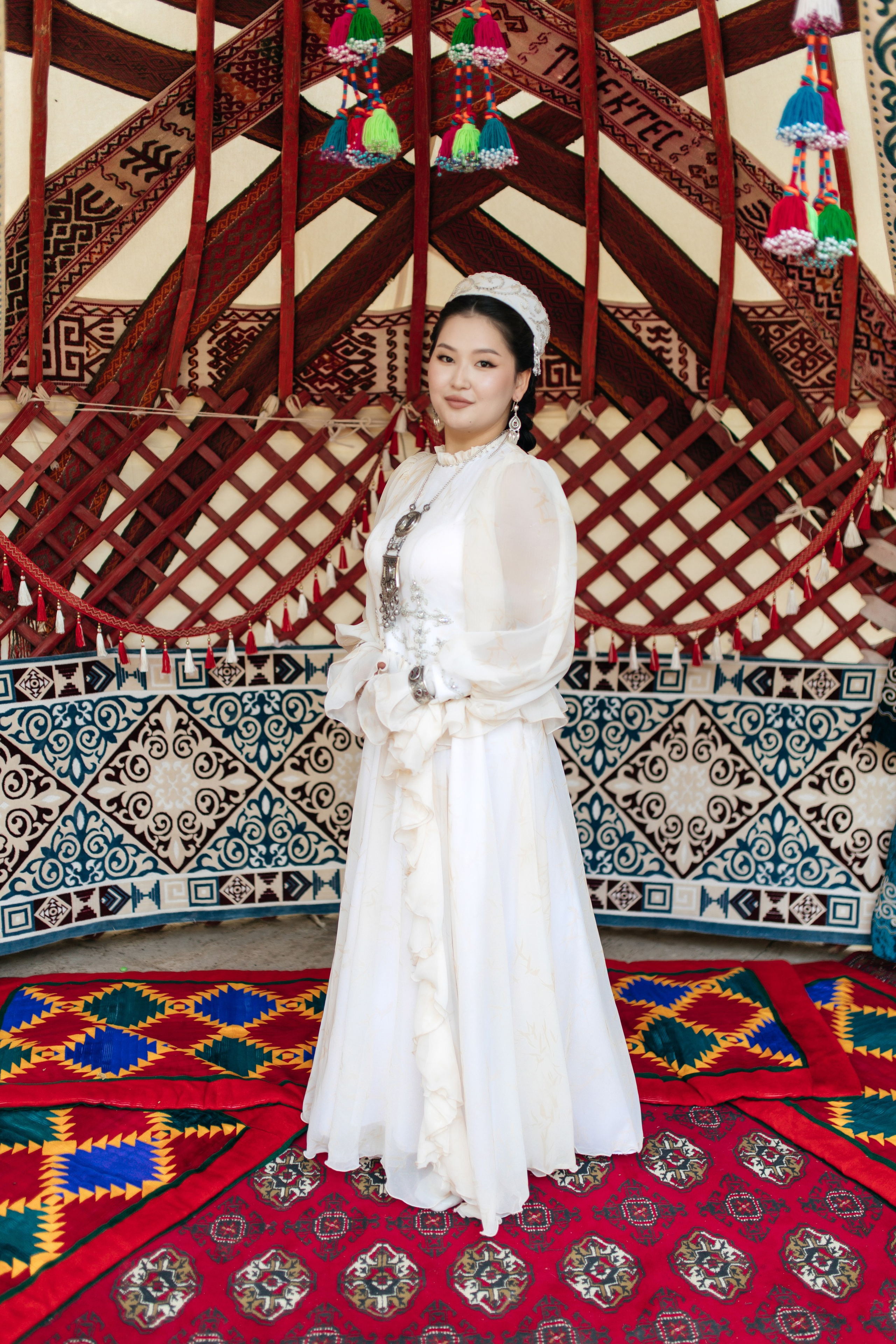 Aynur — syrğa salu. Wedding and Love story Photographer