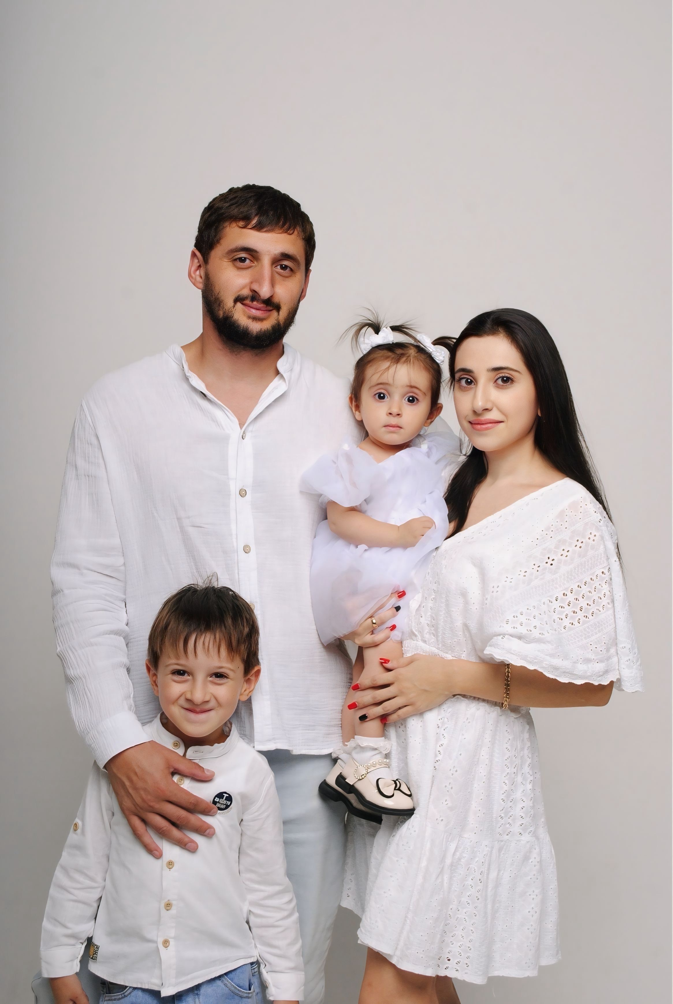 Лилит и семья. Фотограф Мария Мусаелян