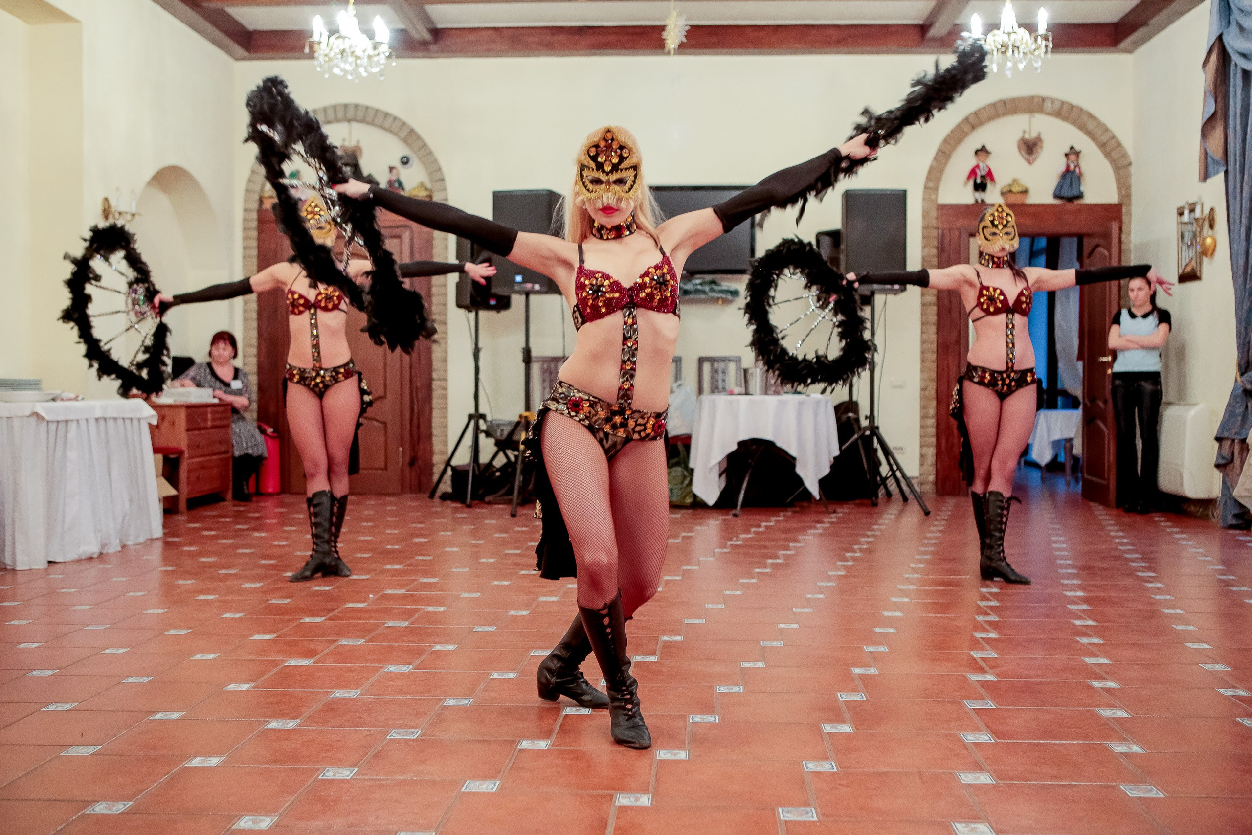 Корпоратив. Max Matvich and Victoria Basova are professionals in their field