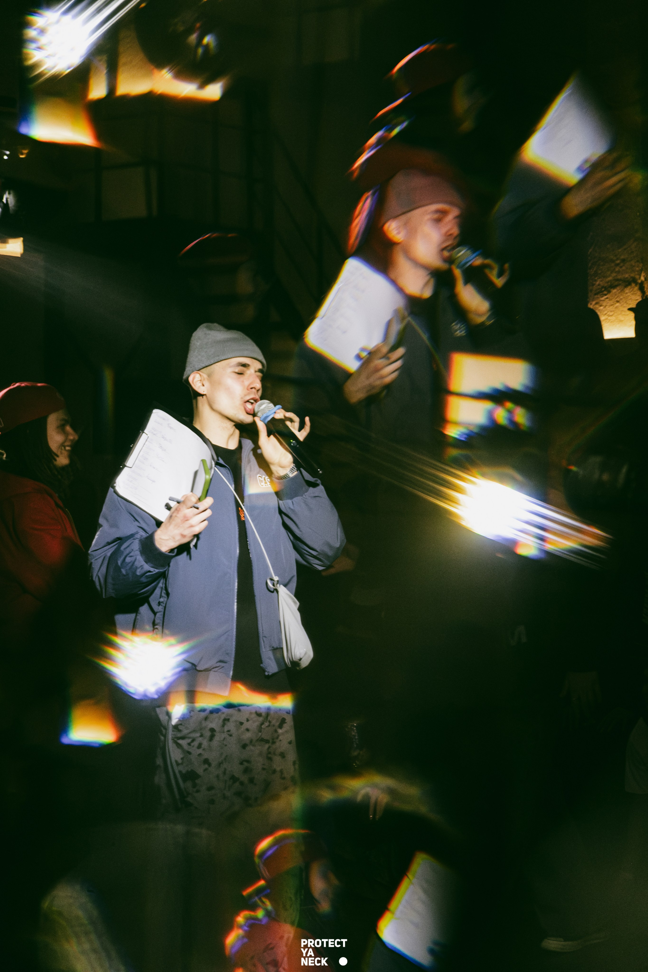PROTECT YA NECK 22/03 (@youlovebu). Соня бу тебя сфоткала