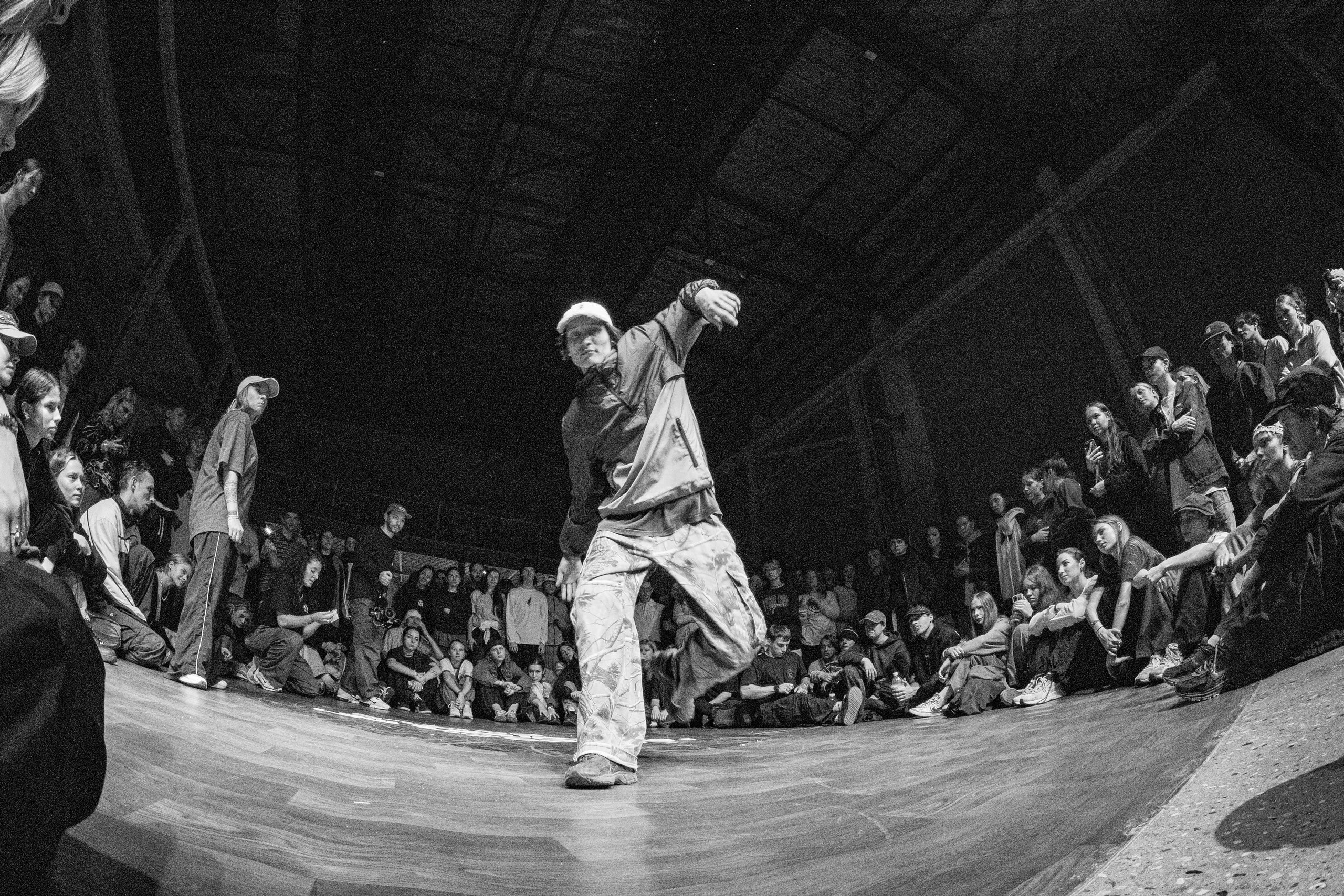 LORDS OF THE UNDERGROUND 27/10/25 (@youlovebu). Соня бу тебя сфоткала