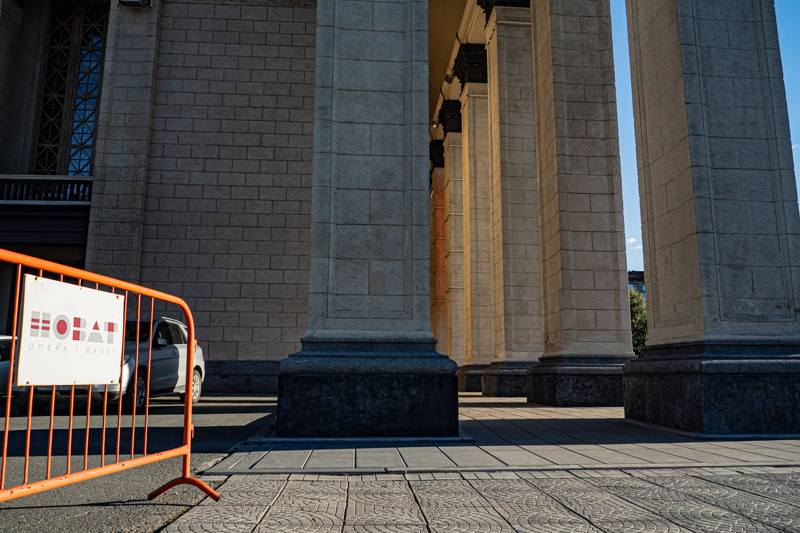 36 видов Театра оперы и балета. Фотограф Алексей Школдин. Новосибирск