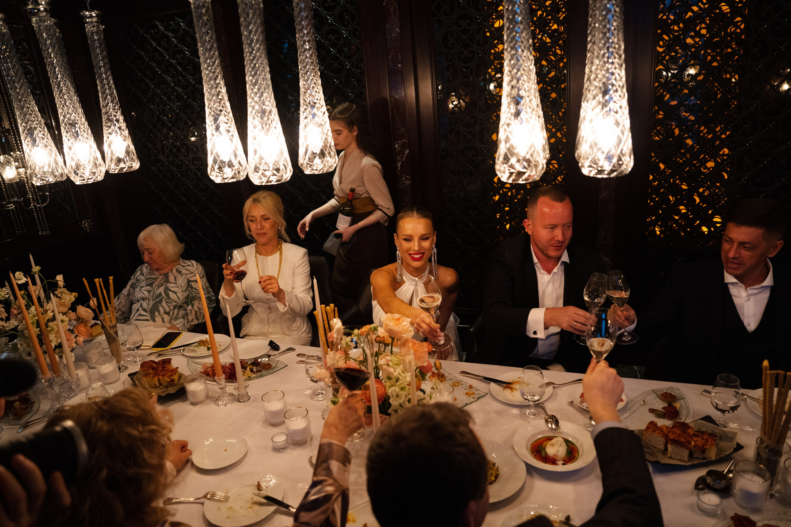 Анна Сергей. Камерная свадьба в Фосизонс в стиле неоклассика. Свадебный фотограф организатор в Санкт-Петербурге Ассоль Опарина