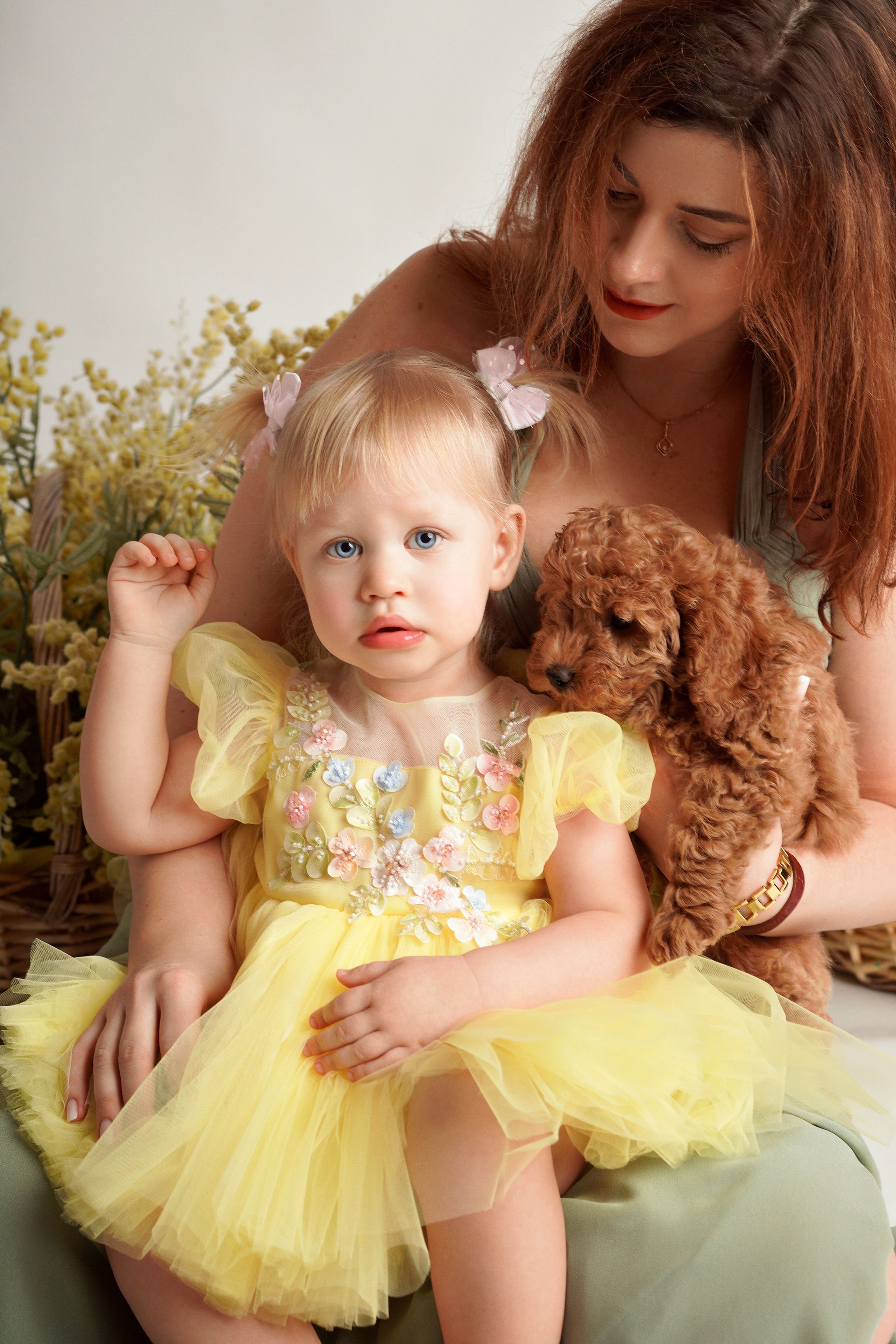 ФОТОСЕССИЯ в мимозе для мамы с дочкой. Фотограф новорожденных беременных в Тюмени Ткачук Татьяна