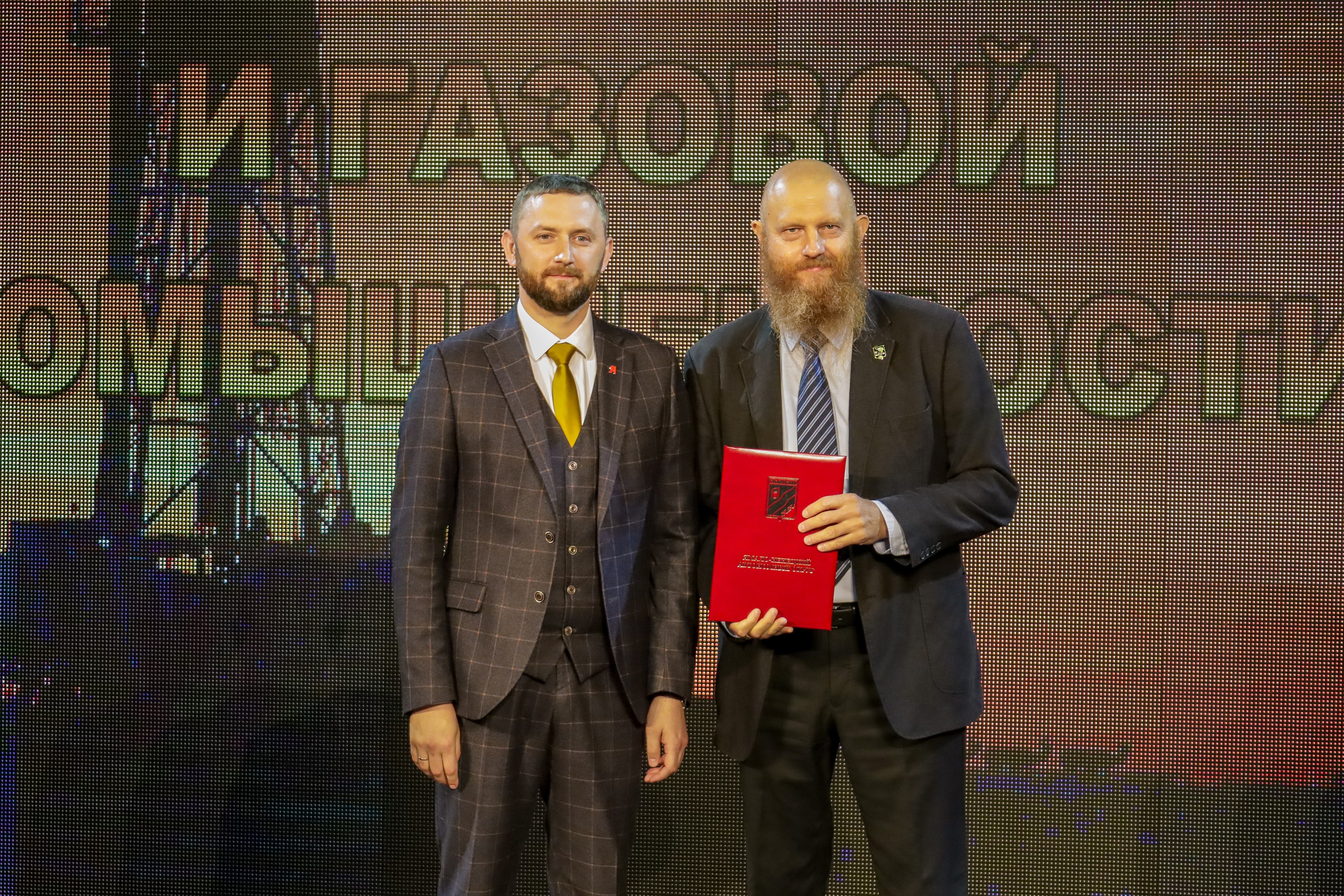 Награждение ко дню работников нефтяной, газовой и топливной промышленности. Фотограф в Губкинском | Александра Артамонова