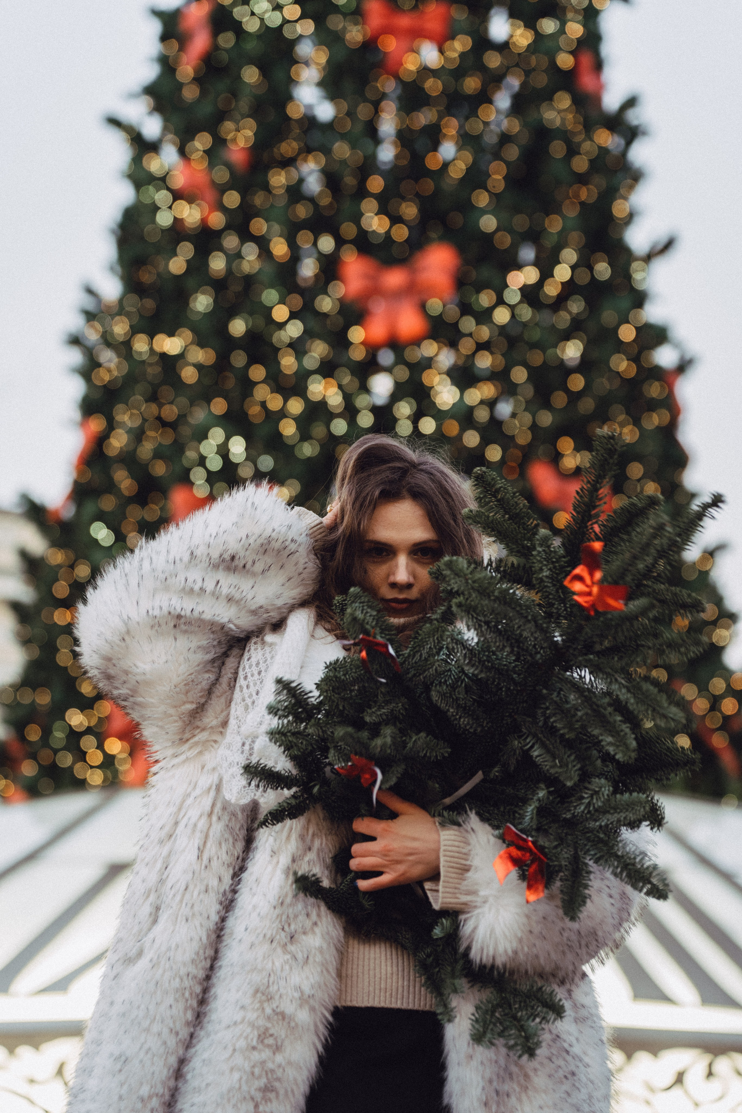 ПРОГУЛКА НА МАНЕЖНОЙ ПЛОЩАДИ ДЛЯ ДЕВУШКИ ПЕРЕД НОВЫМ ГОДОМ (НОВОГОДНЯЯ ФОТОСЕССИИЯ НА МАНЕЖНОЙ ПЛОЩАДИ). Профессиональный фотограф, Санкт-Петербург — Виктория Богомолова