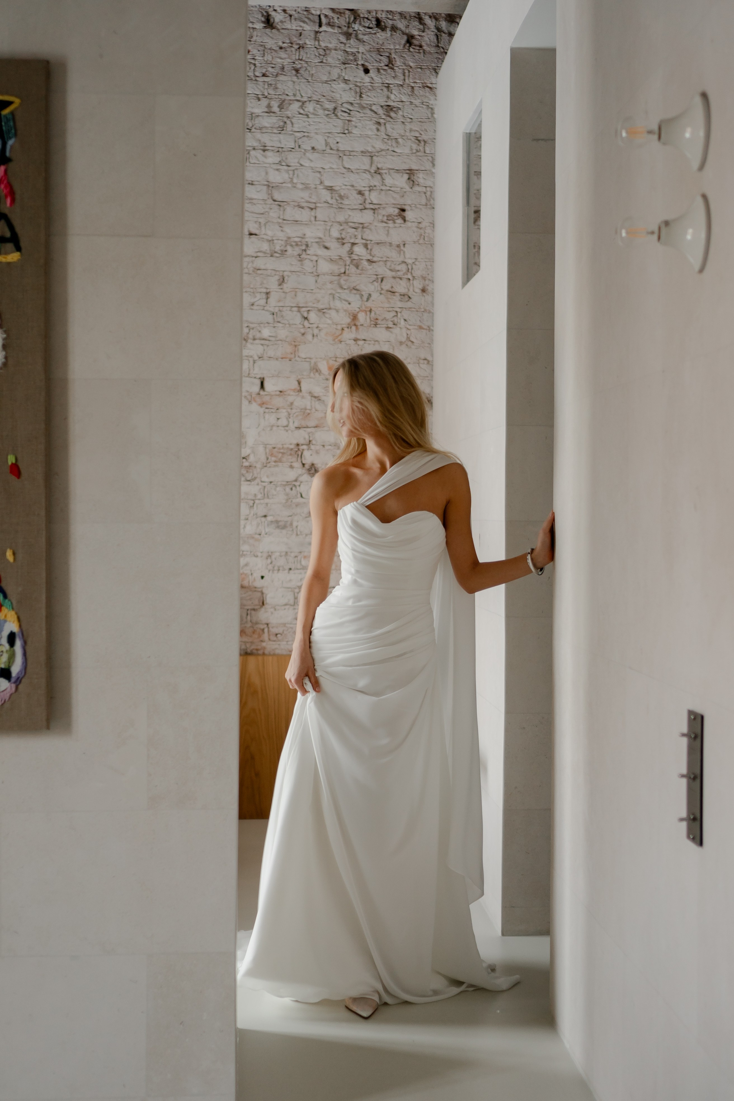 ЭЛЕГАНТНАЯ СВАДБЕНАЯ СЬЕМКА ЖЕНИХА И НЕВЕСТЫ В ДОРОГОМ ОТЕЛЕ САНКТ-ПЕТЕРБУРГА. Профессиональный фотограф, Санкт-Петербург — Виктория Богомолова