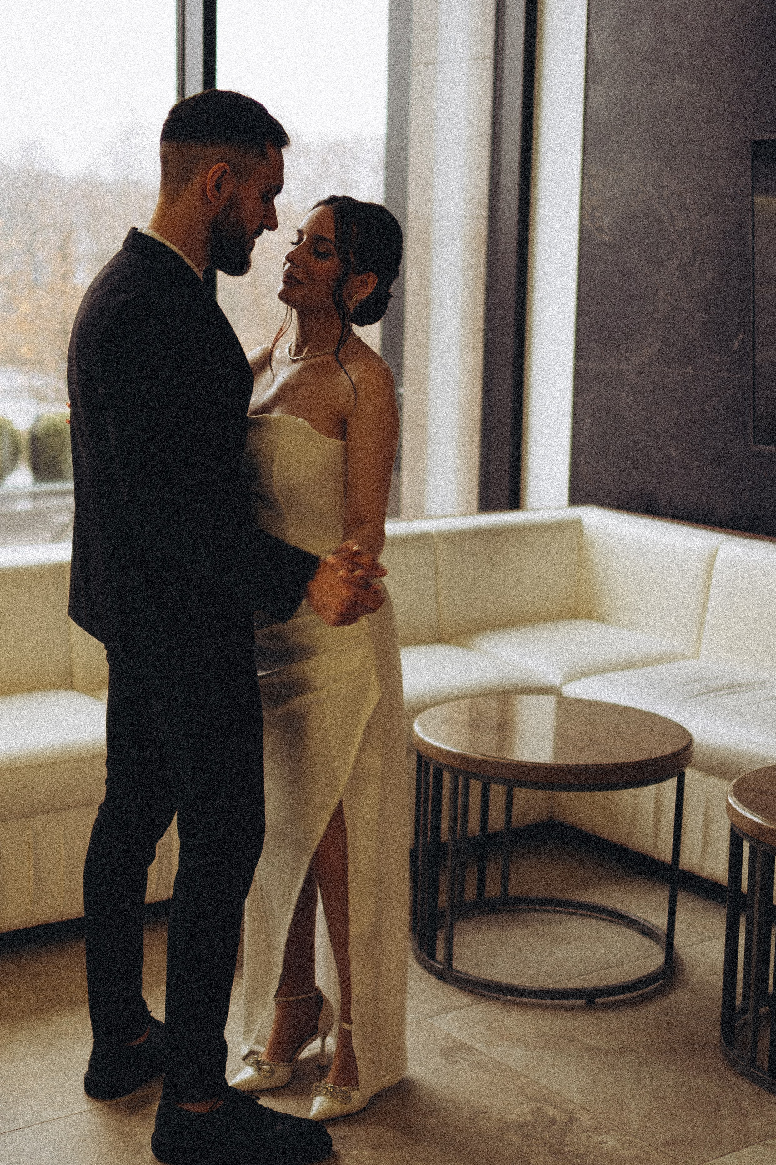 СВАДЕБНАЯ СЬЕМКА СБОРОВ ЖЕНИХА И НЕВЕСТЫ В ОТЕЛЕ И ТАКЖЕ ФОТОСЕССИИЯ В ОТЕЛЕЕ МЕГАПОЛИС БРЯНСК. Профессиональный фотограф, Санкт-Петербург — Виктория Богомолова