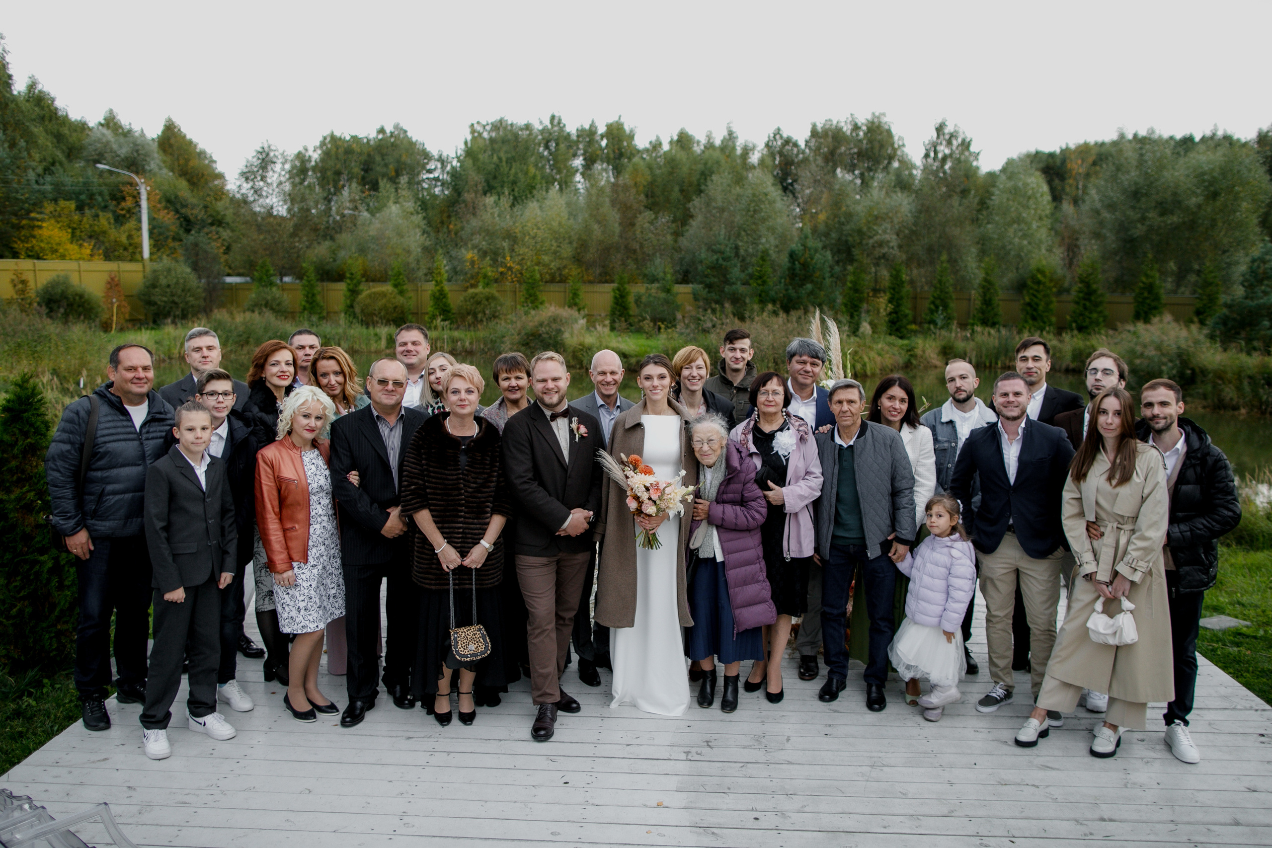 Свадебная вечеринка на загородной пощадке. Свадебный фотограф Марина Назарова Москва