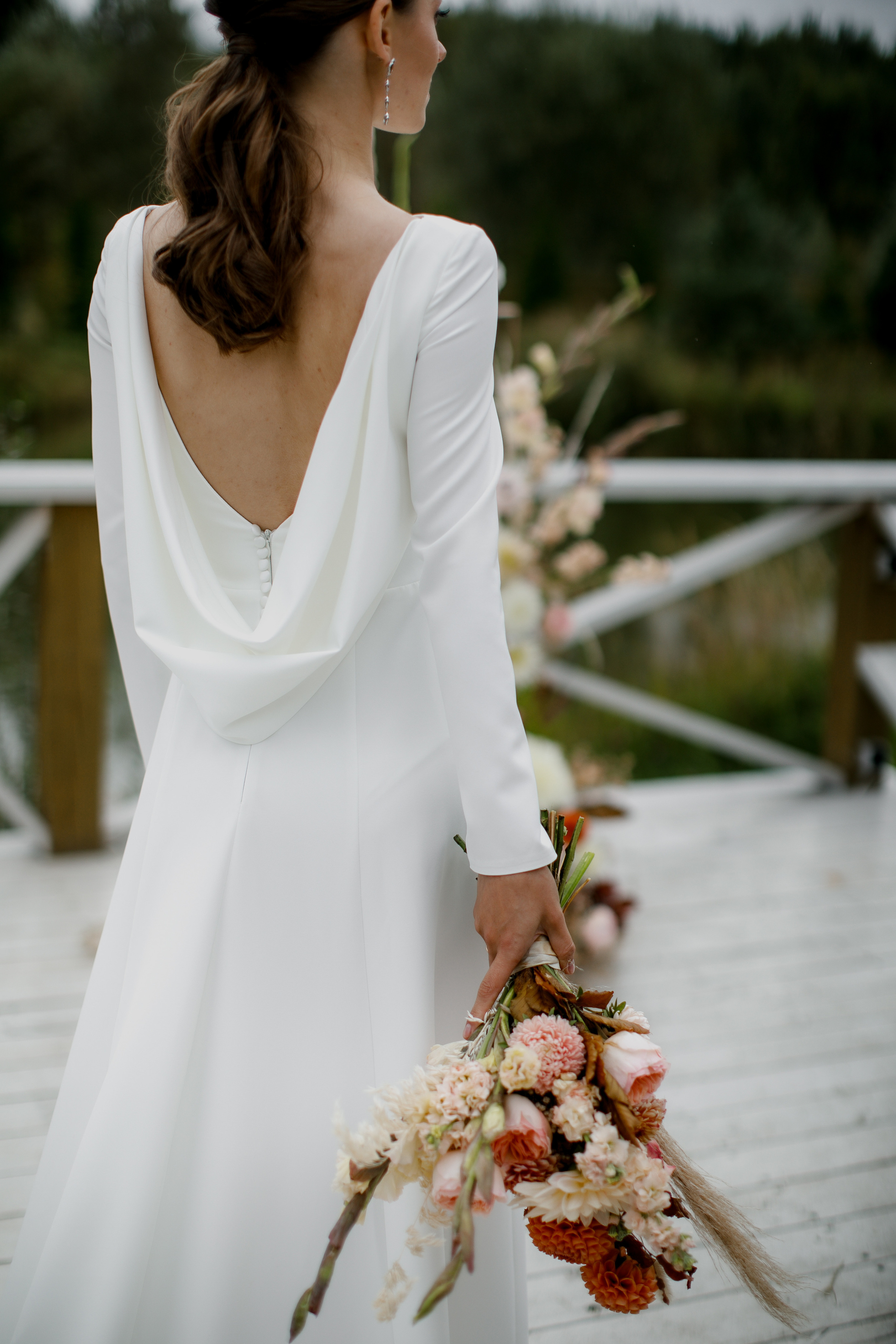Свадебная вечеринка на загородной пощадке. Свадебный фотограф Марина Назарова Москва