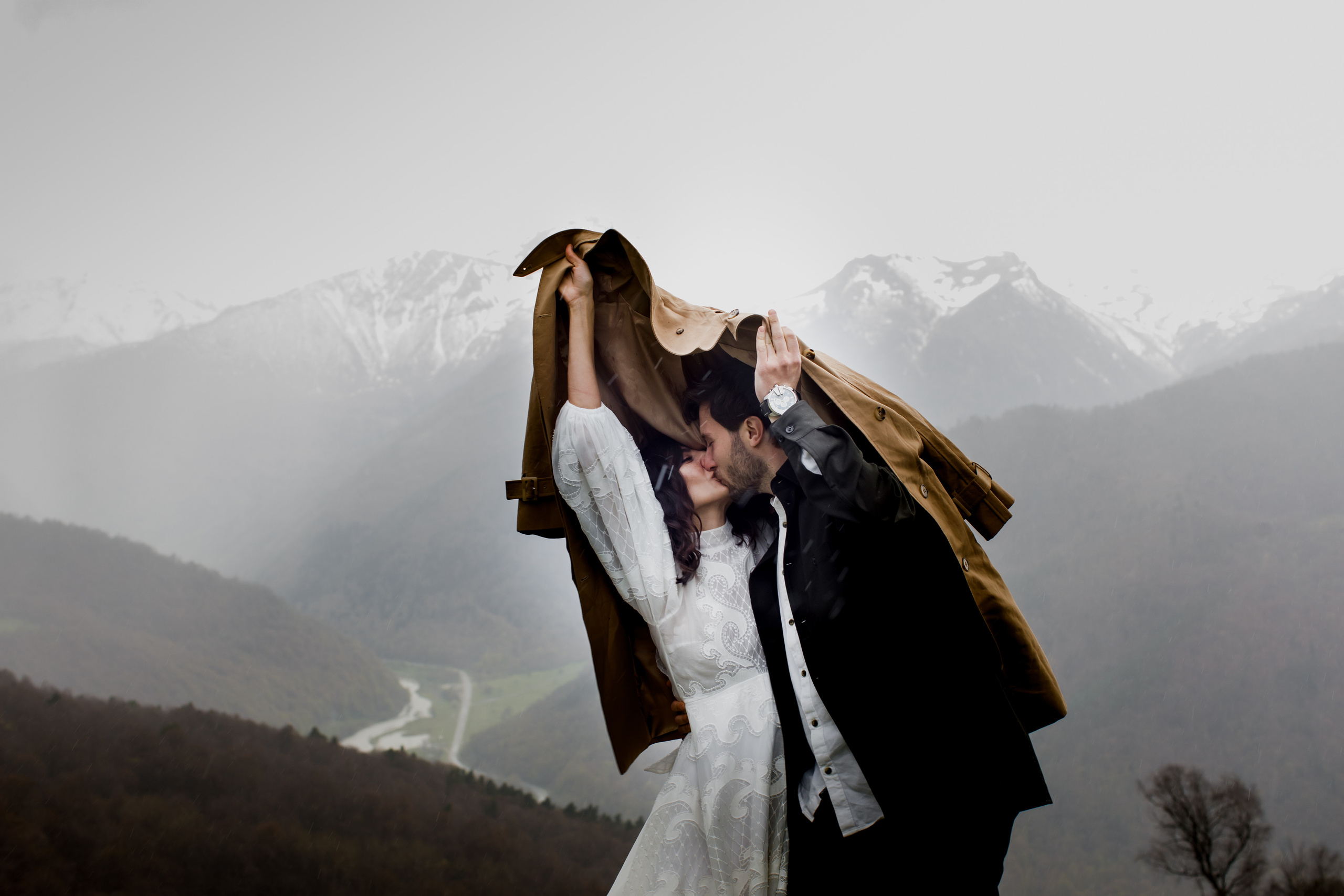 Свадьба в горах Архыза. Свадебный фотограф Марина Назарова Москва